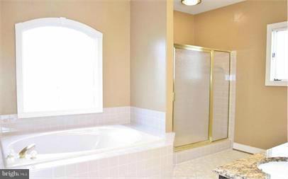 FAWN LAKE - Residential Lease