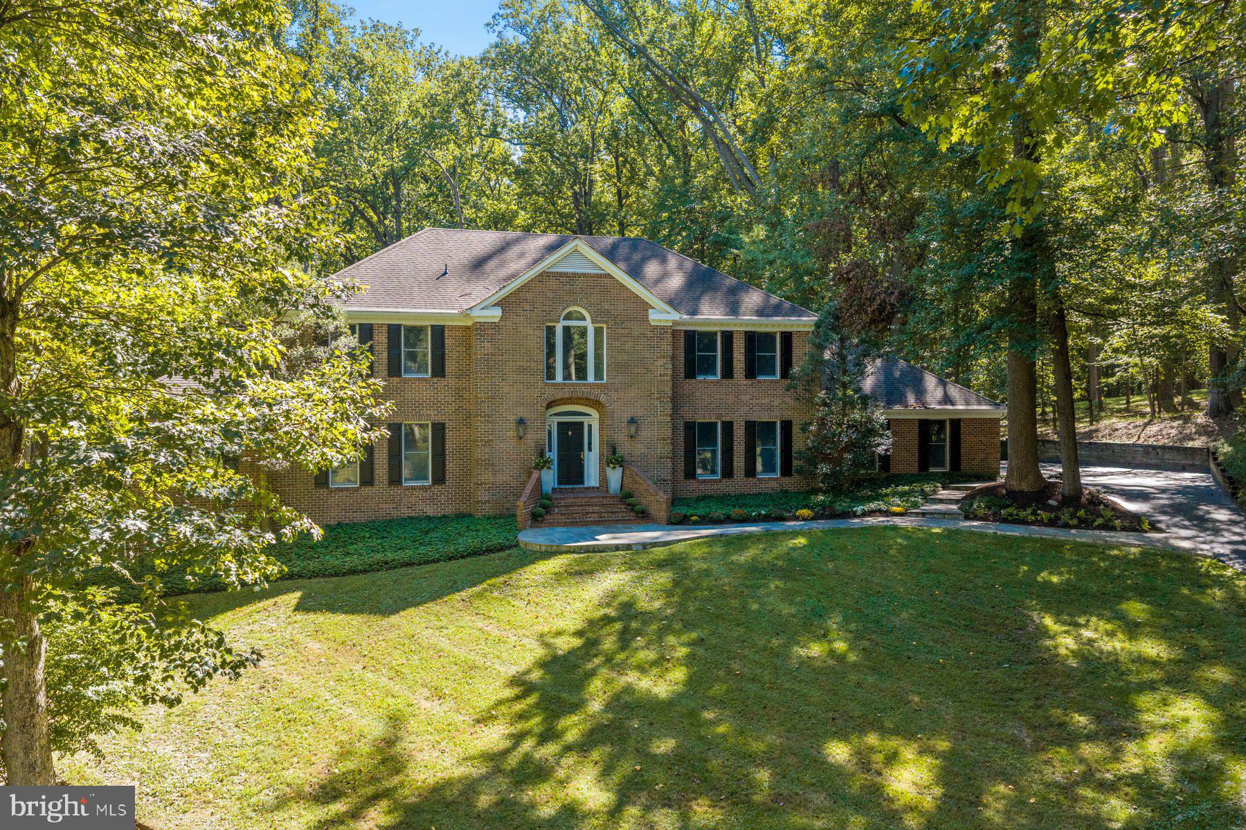 2426 WESTMINSTER DRIVE