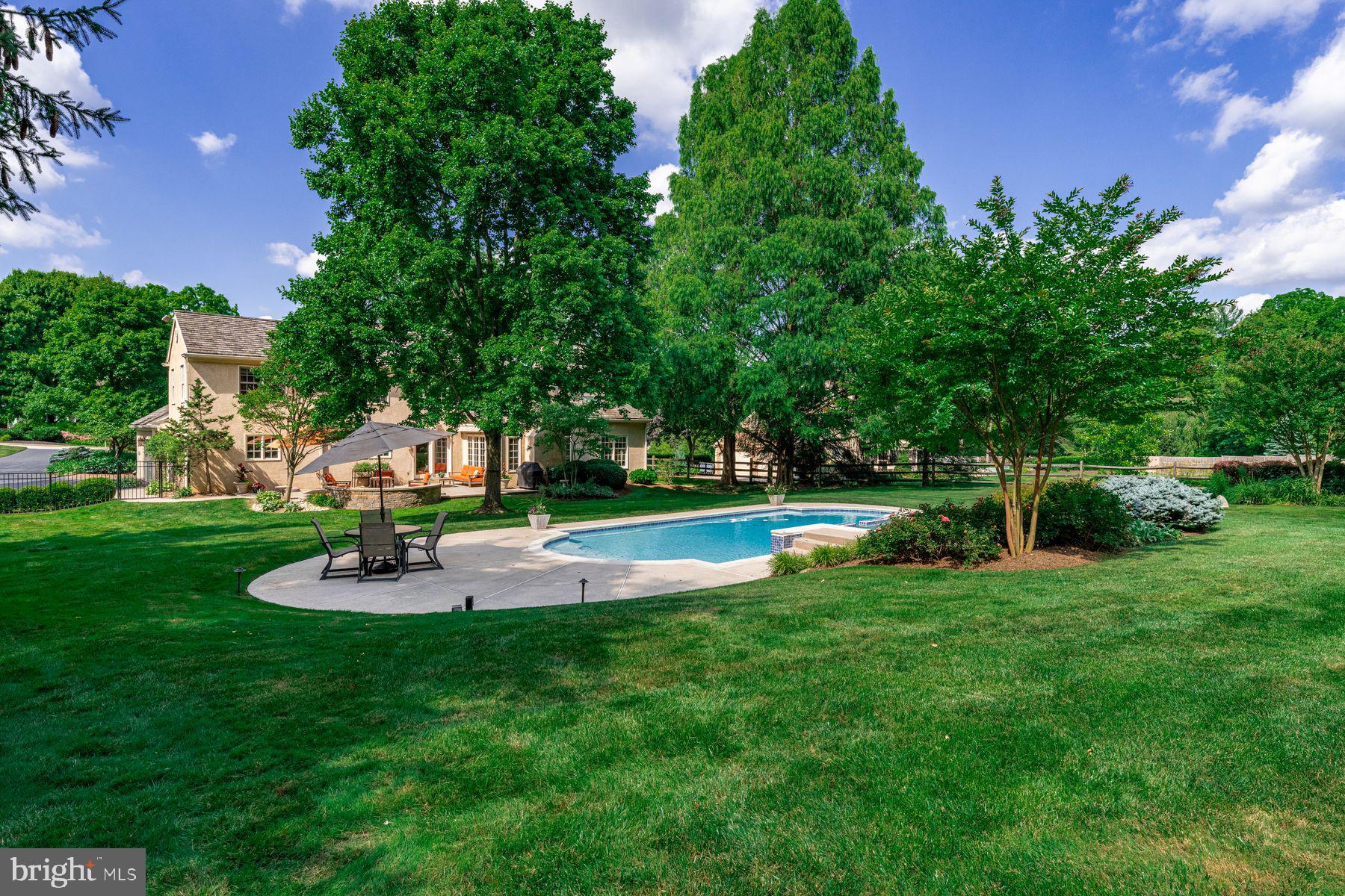 STONEGATE - Residential