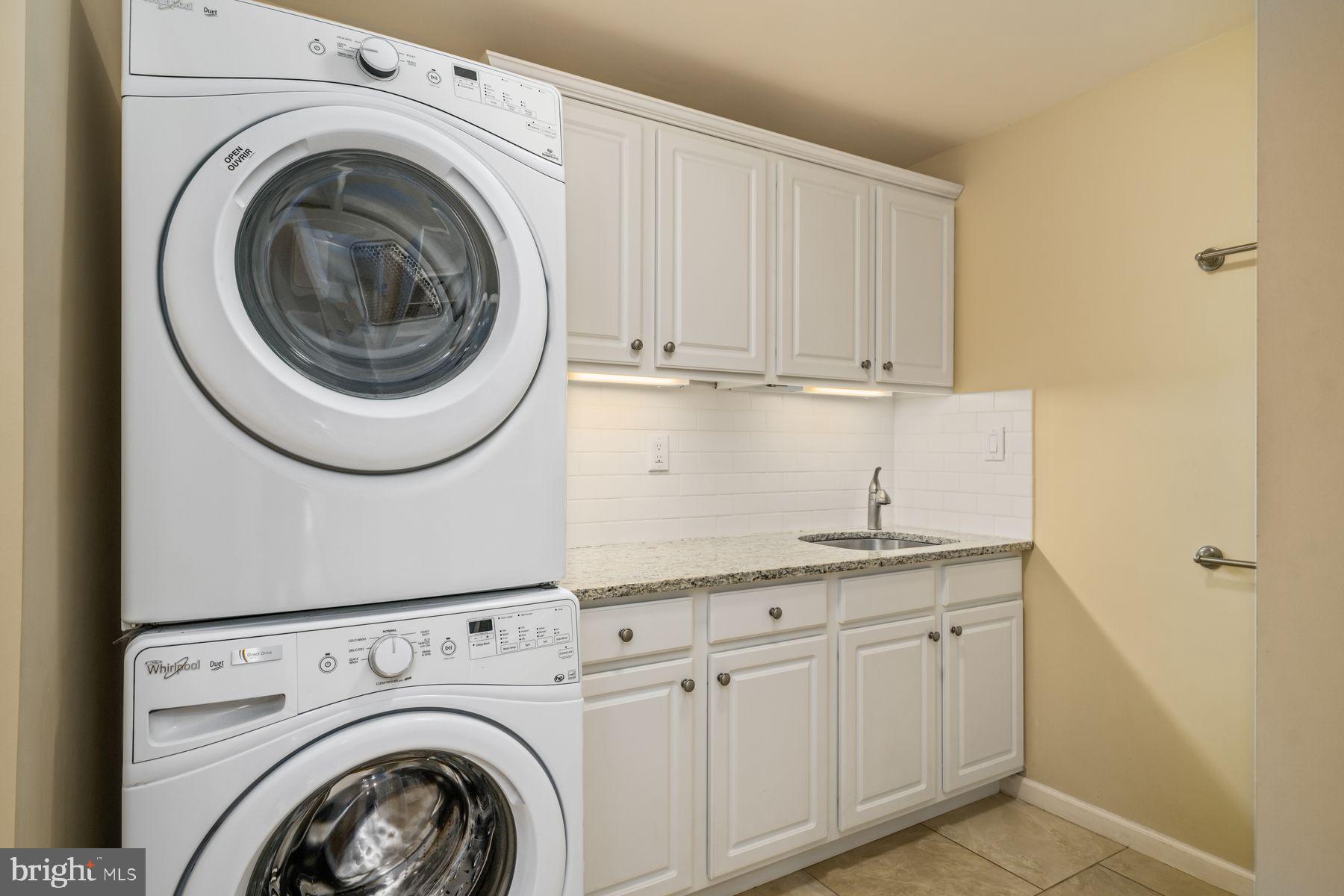 STONEGATE - Residential