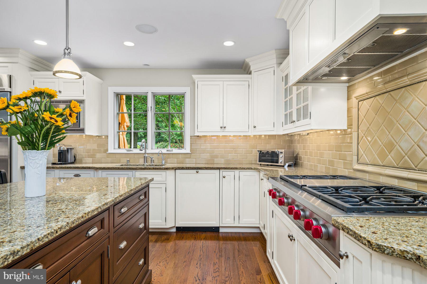 STONEGATE - Residential