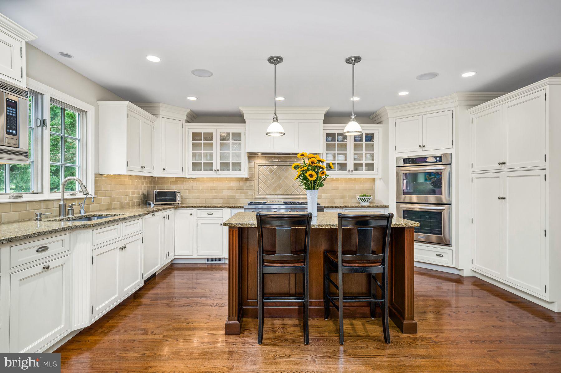 STONEGATE - Residential
