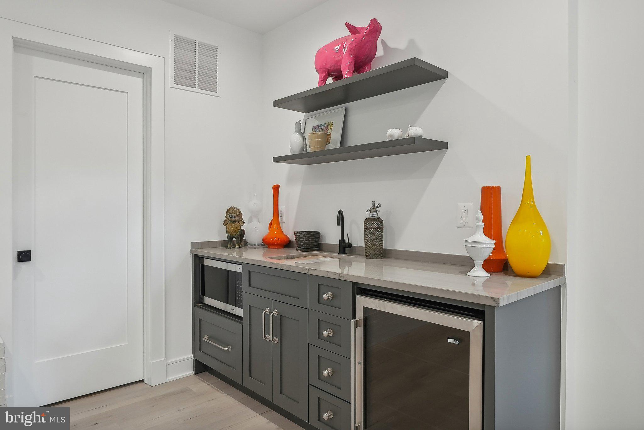 LYON VILLAGE - Residential