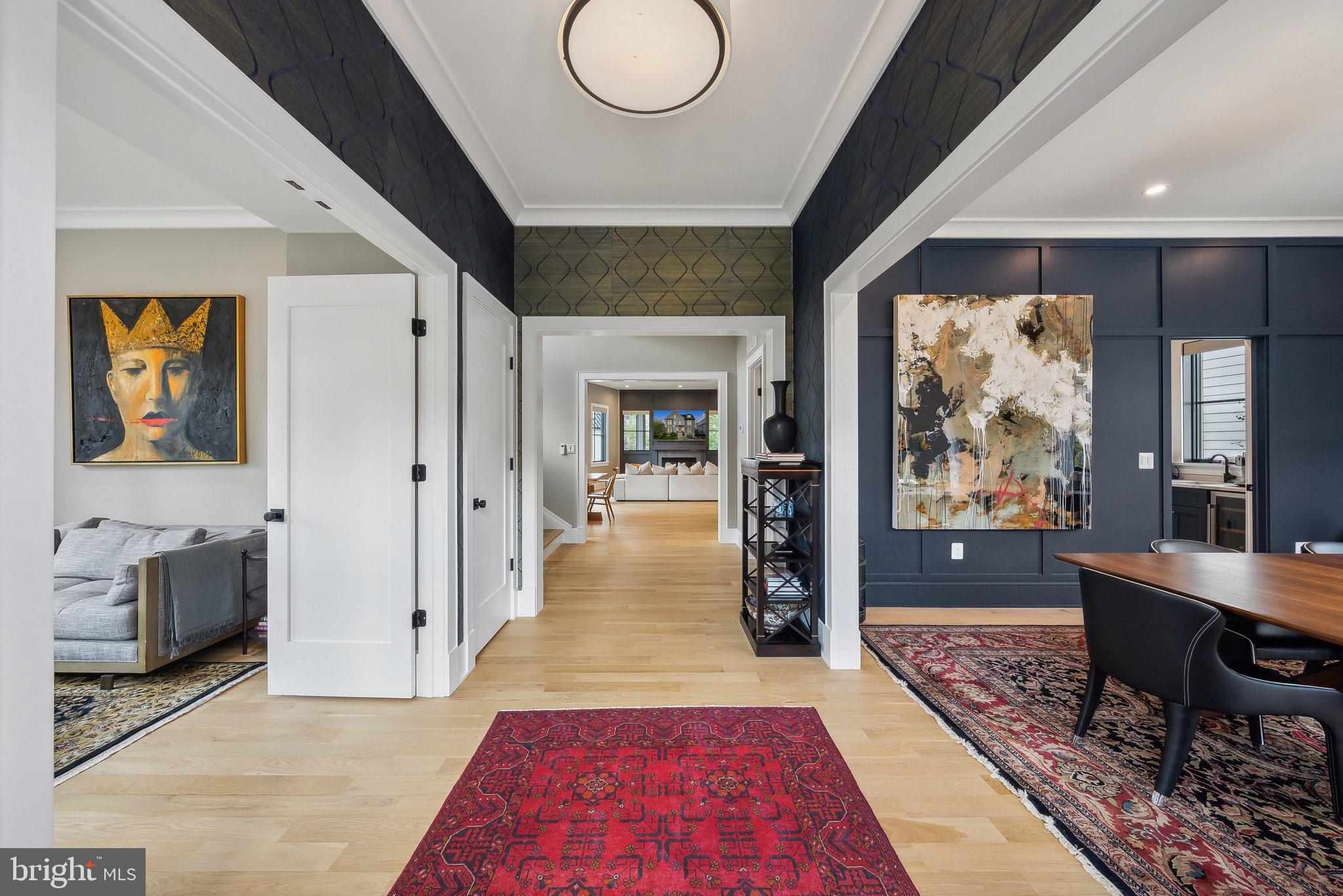 LYON VILLAGE - Residential