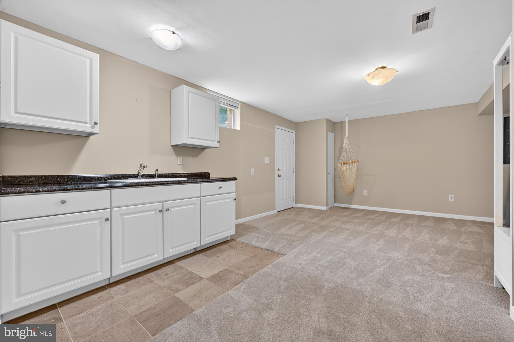 SOUTH RIVER COLONY - Residential
