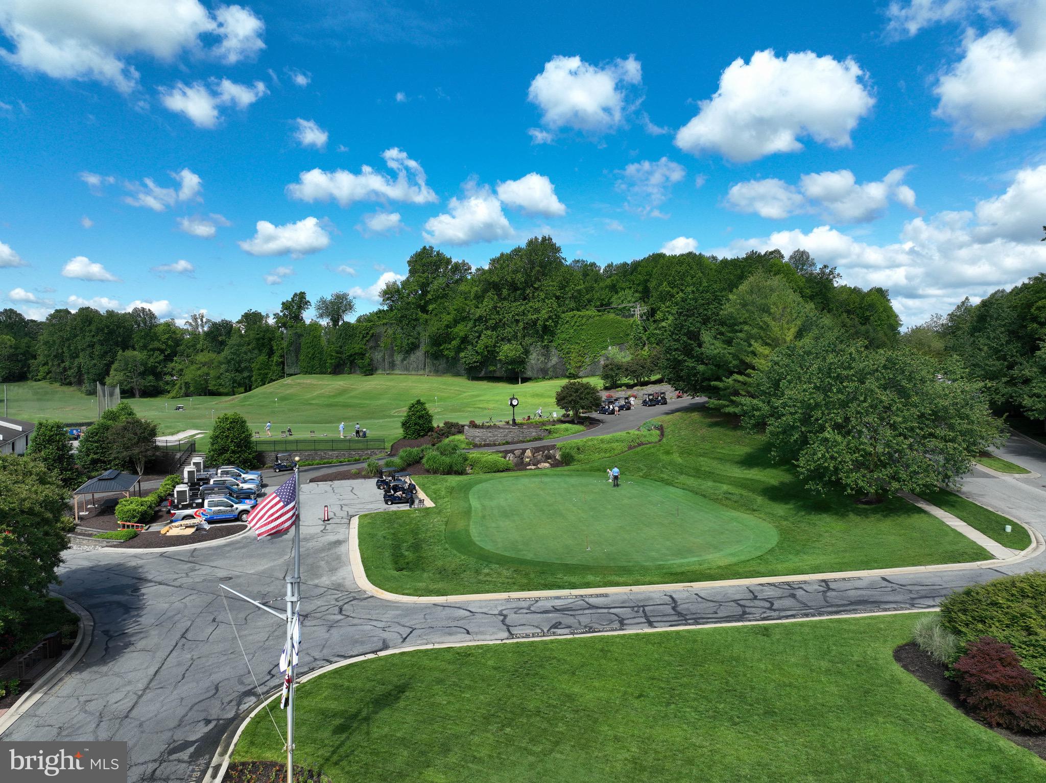 SOUTH RIVER COLONY - Residential