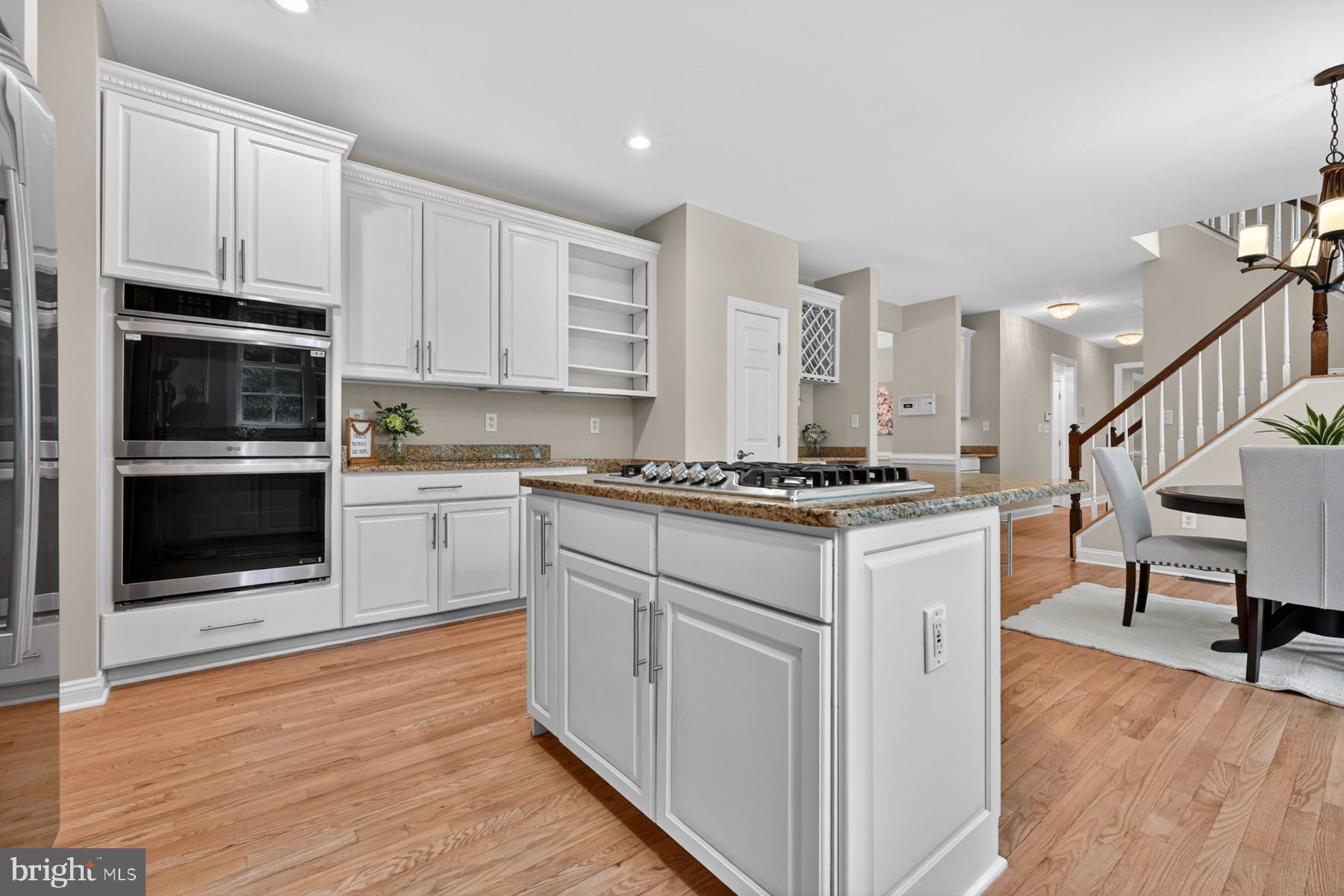 SOUTH RIVER COLONY - Residential