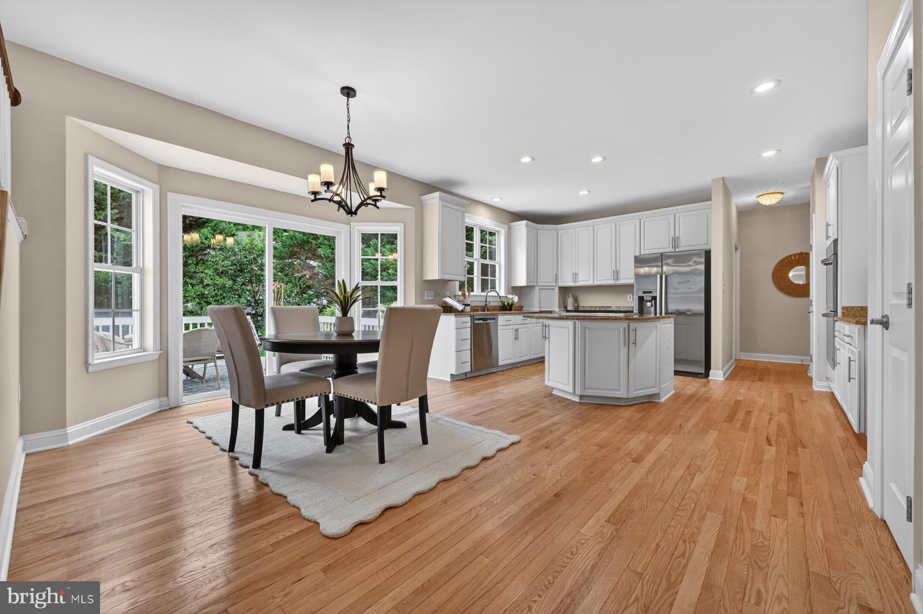 SOUTH RIVER COLONY - Residential