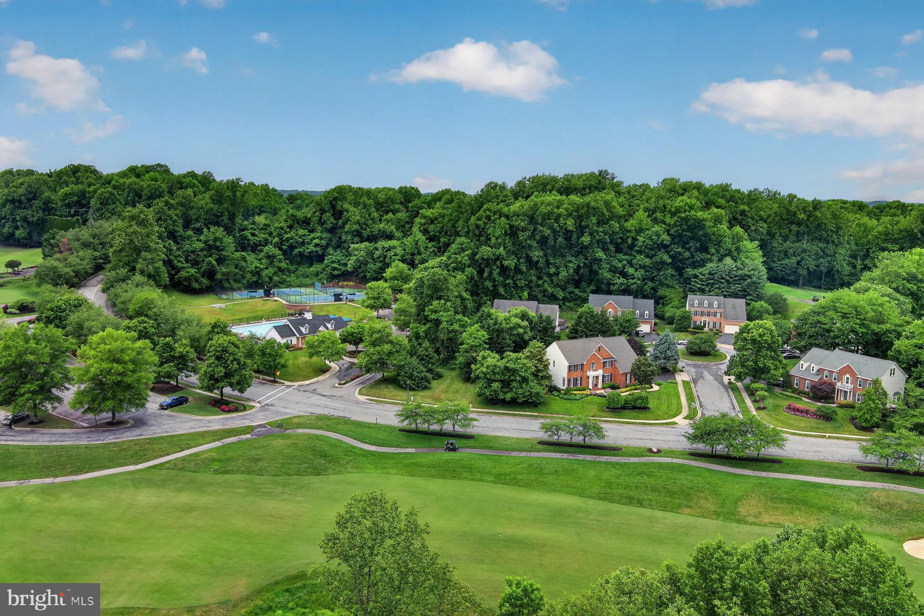 SOUTH RIVER COLONY - Residential