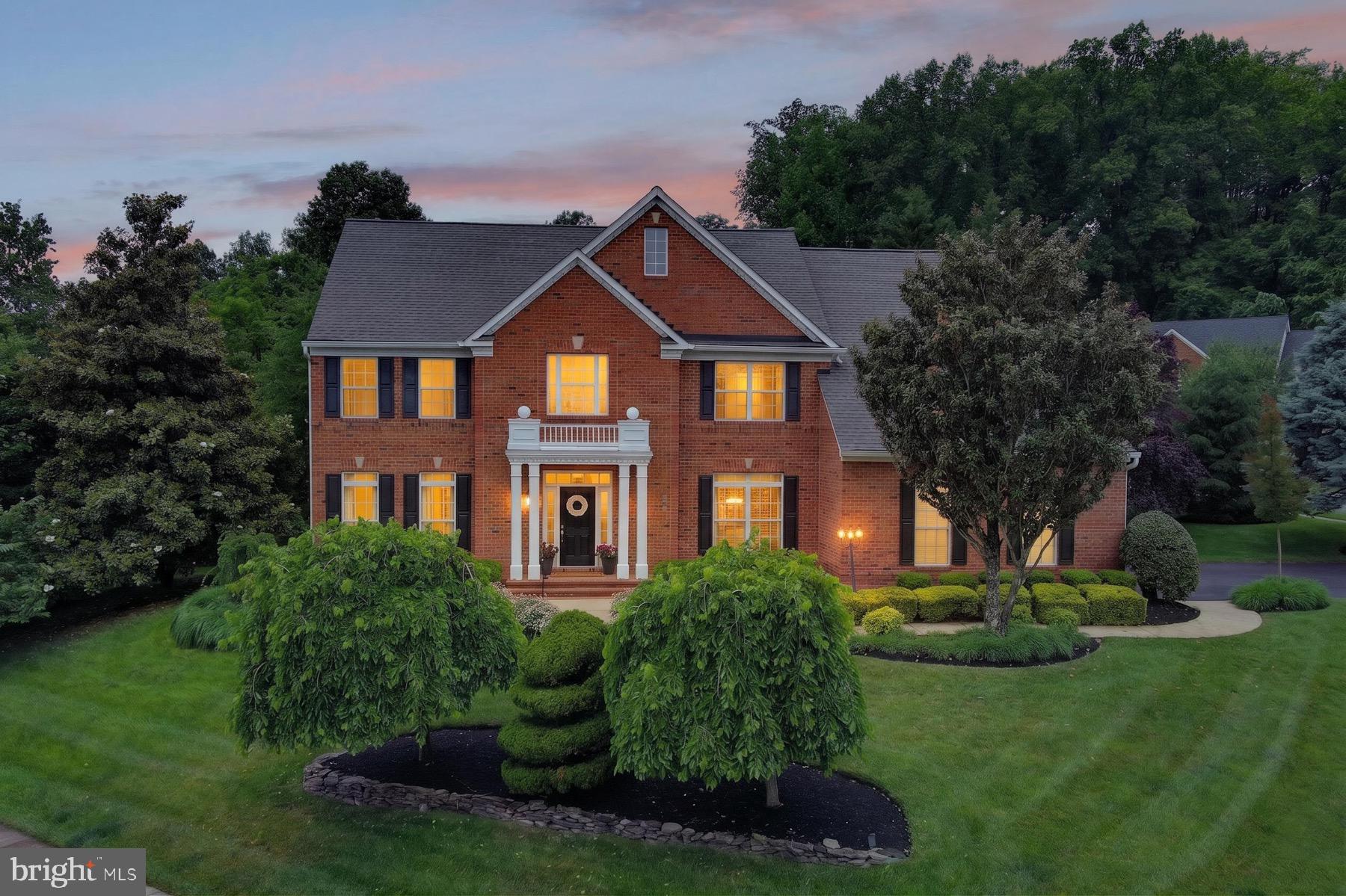 SOUTH RIVER COLONY - Residential