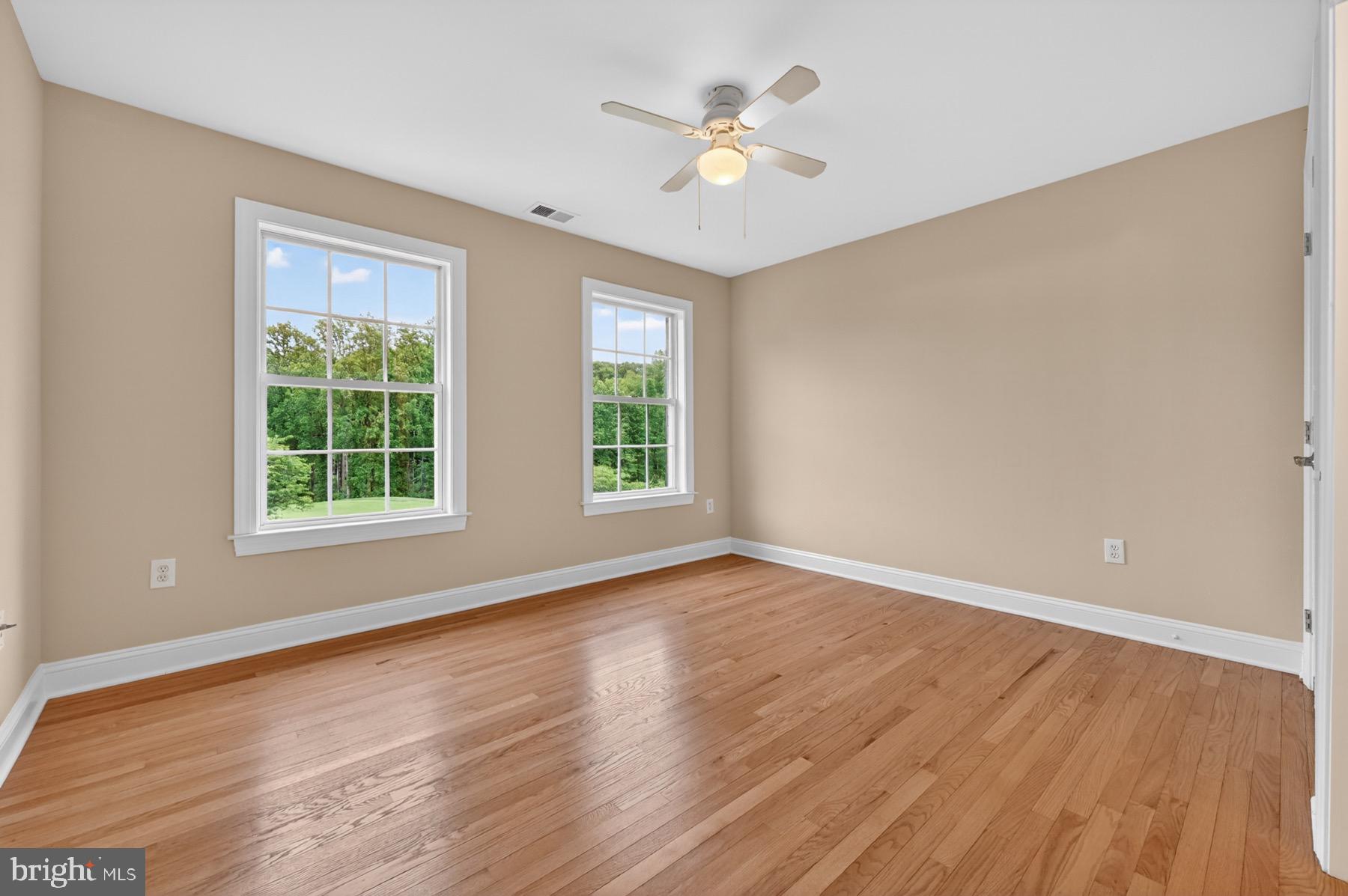 SOUTH RIVER COLONY - Residential