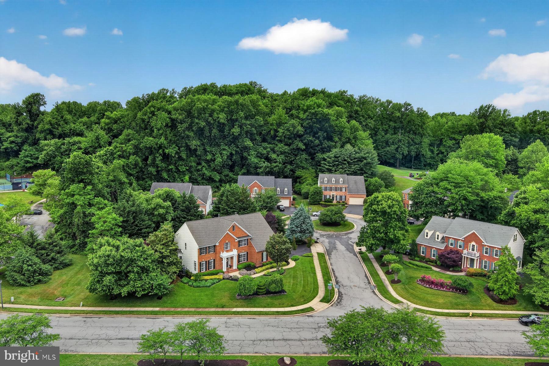 SOUTH RIVER COLONY - Residential
