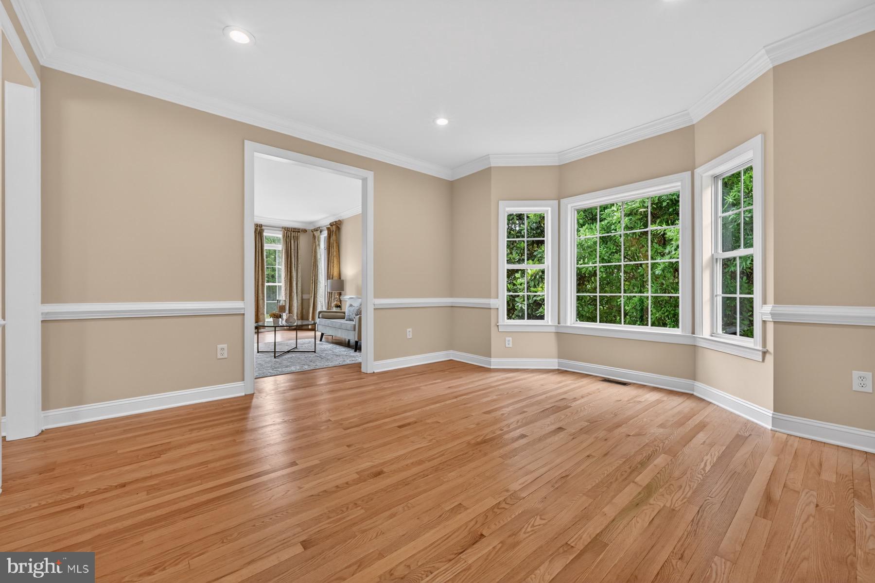 SOUTH RIVER COLONY - Residential