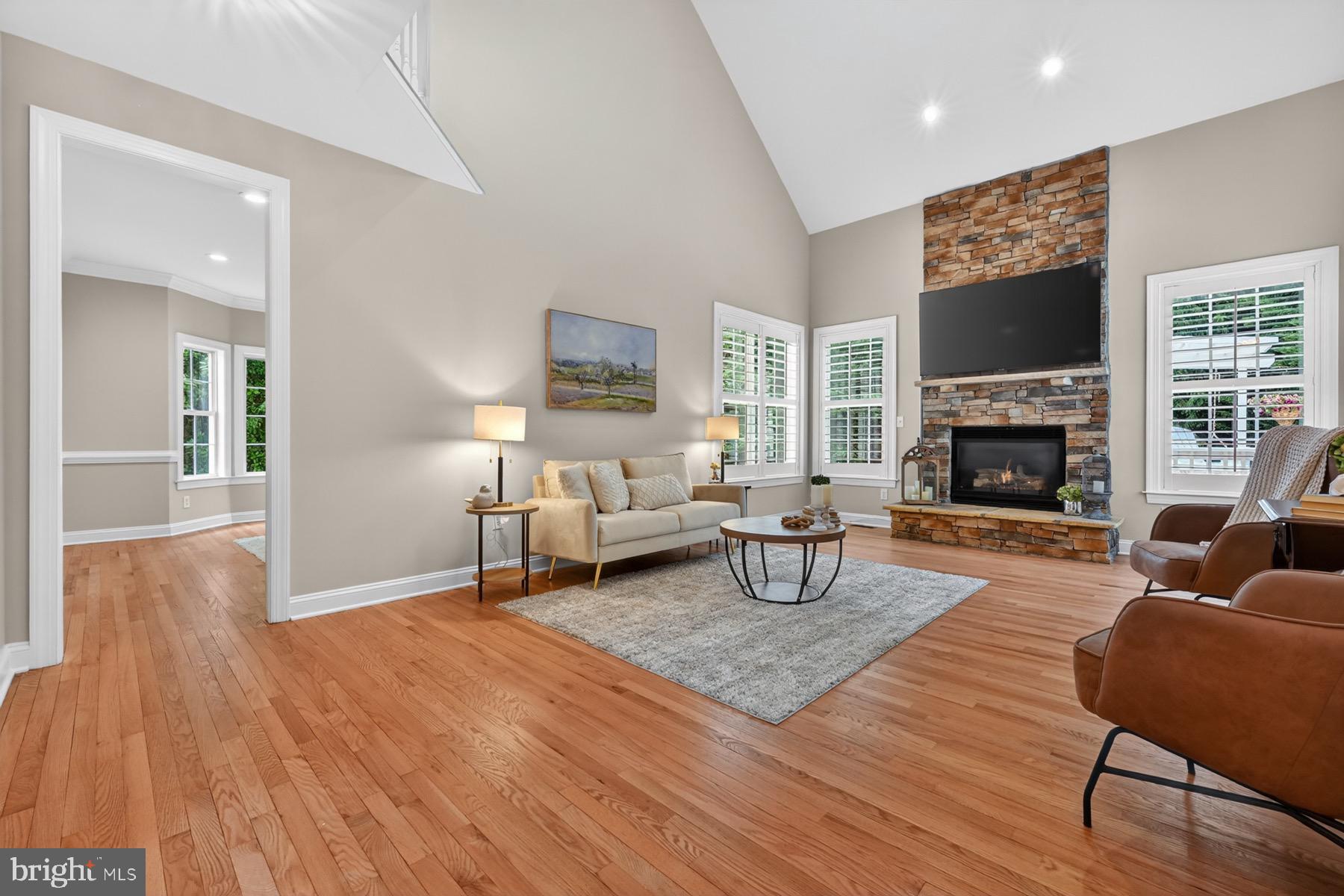 SOUTH RIVER COLONY - Residential