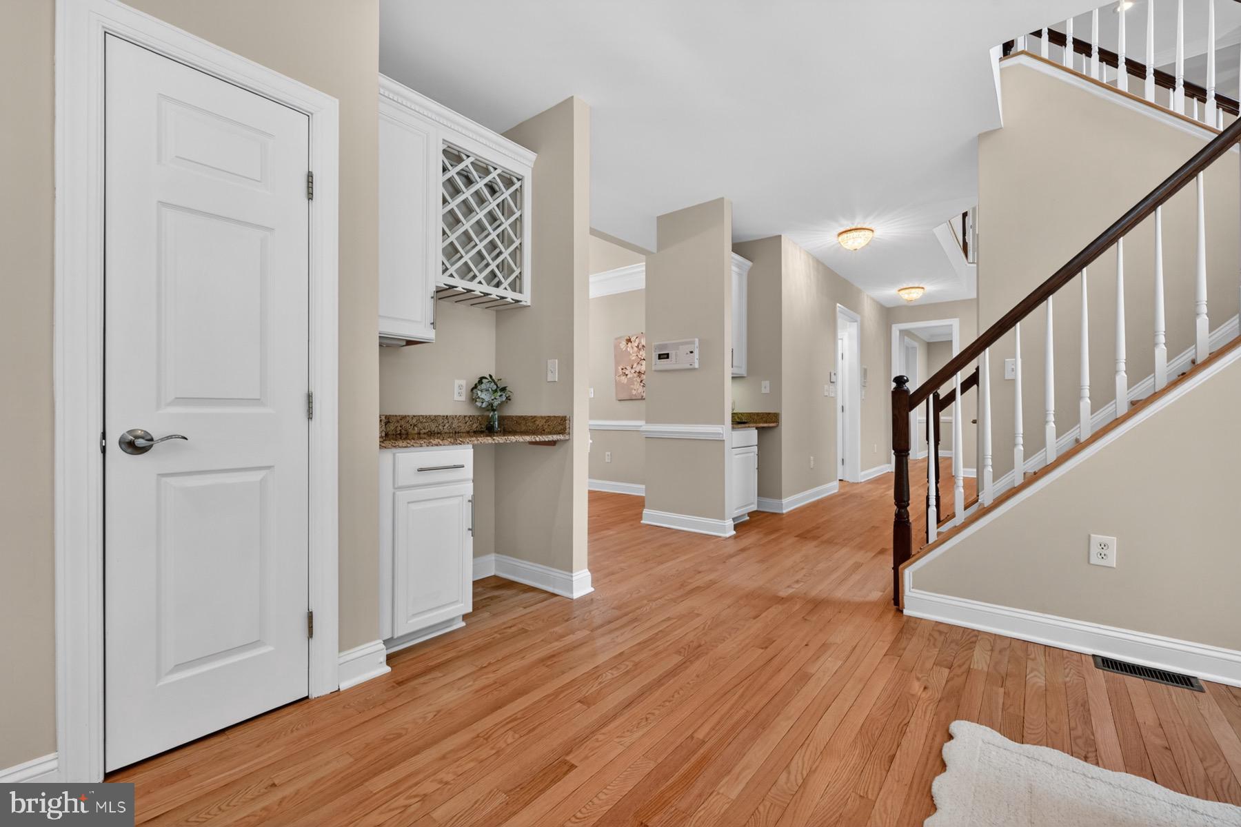 SOUTH RIVER COLONY - Residential