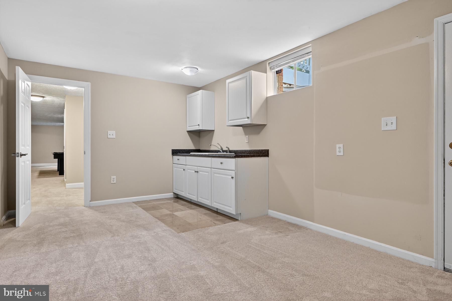 SOUTH RIVER COLONY - Residential