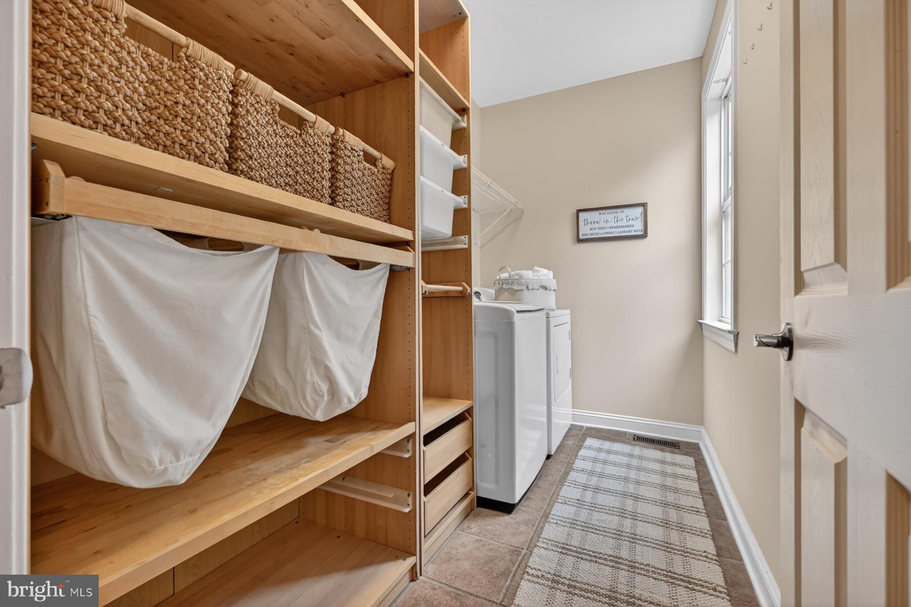SOUTH RIVER COLONY - Residential