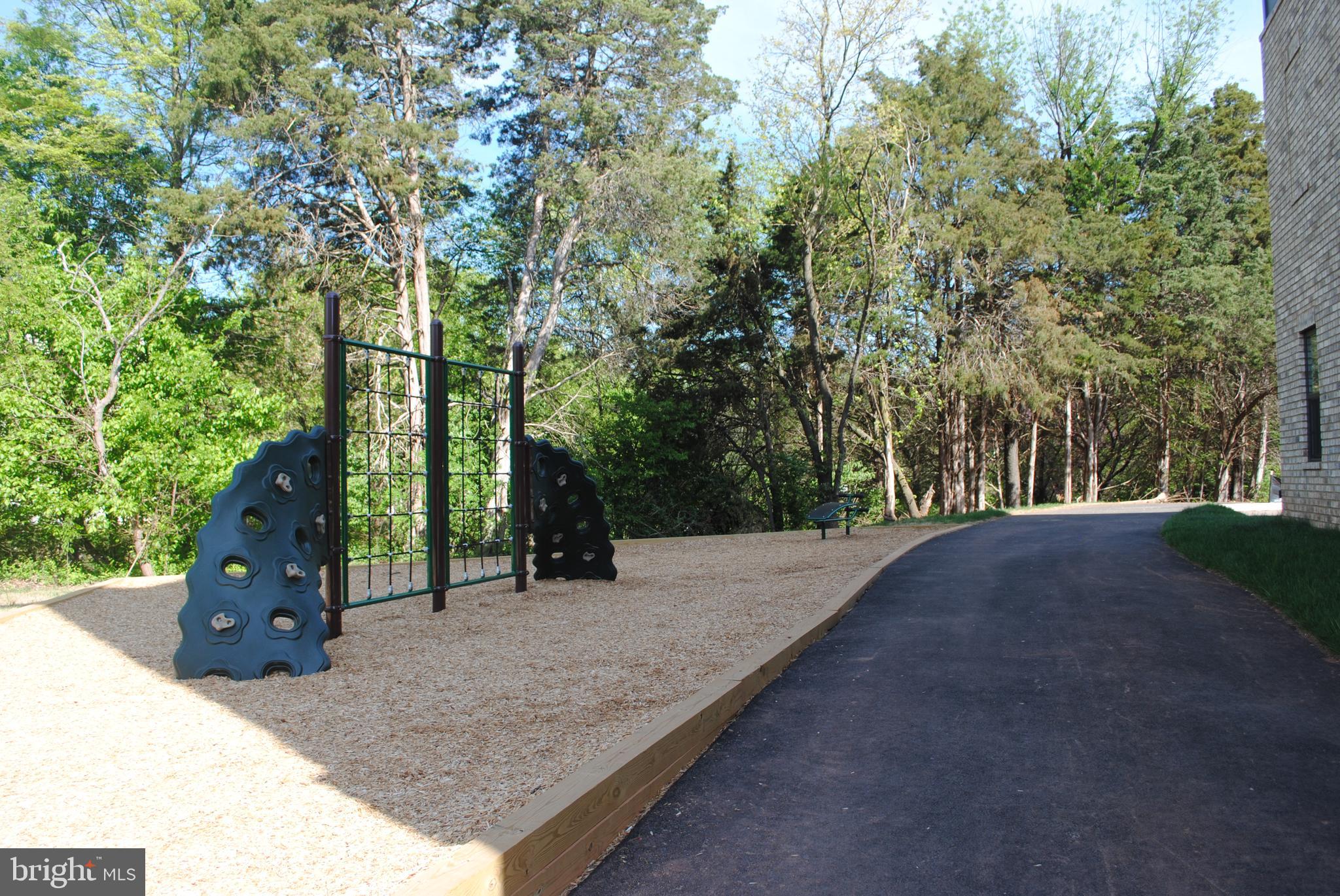 ASHBURN STATION - Residential Lease