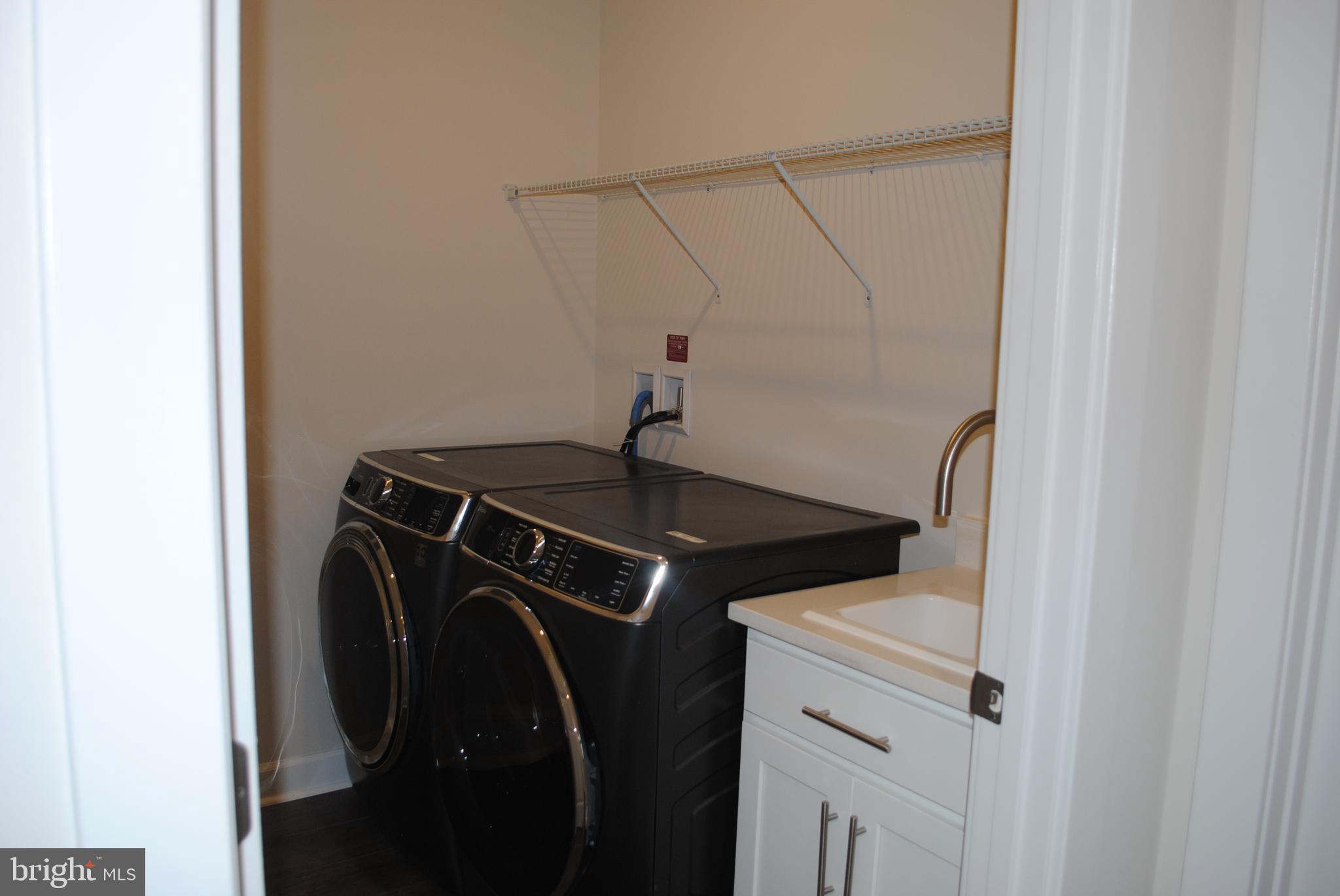 ASHBURN STATION - Residential Lease