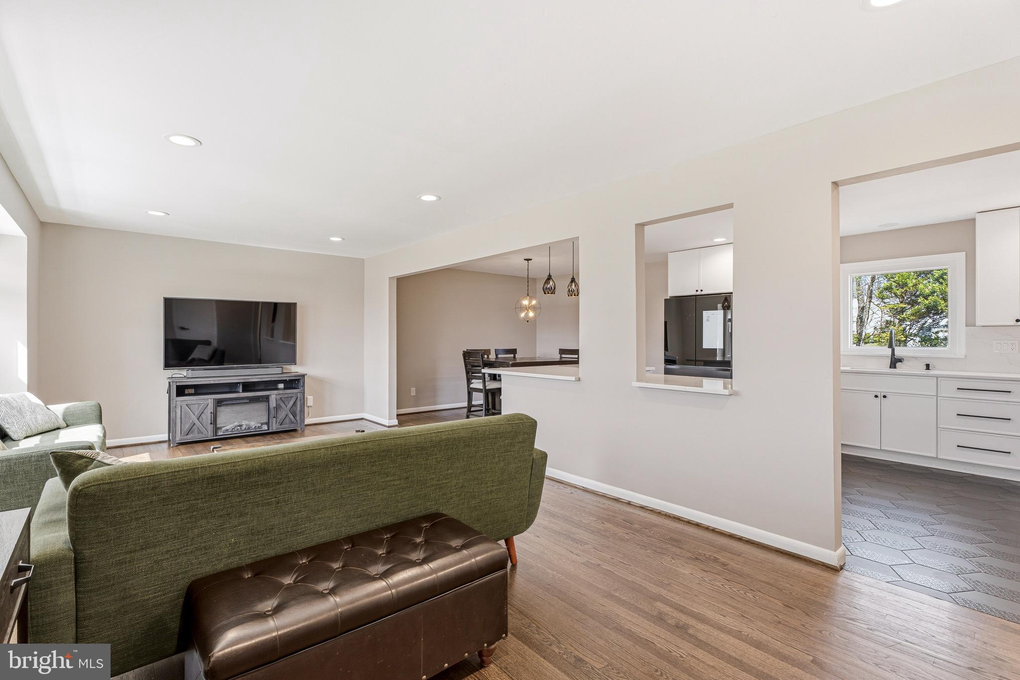 VALE HILLS - Residential