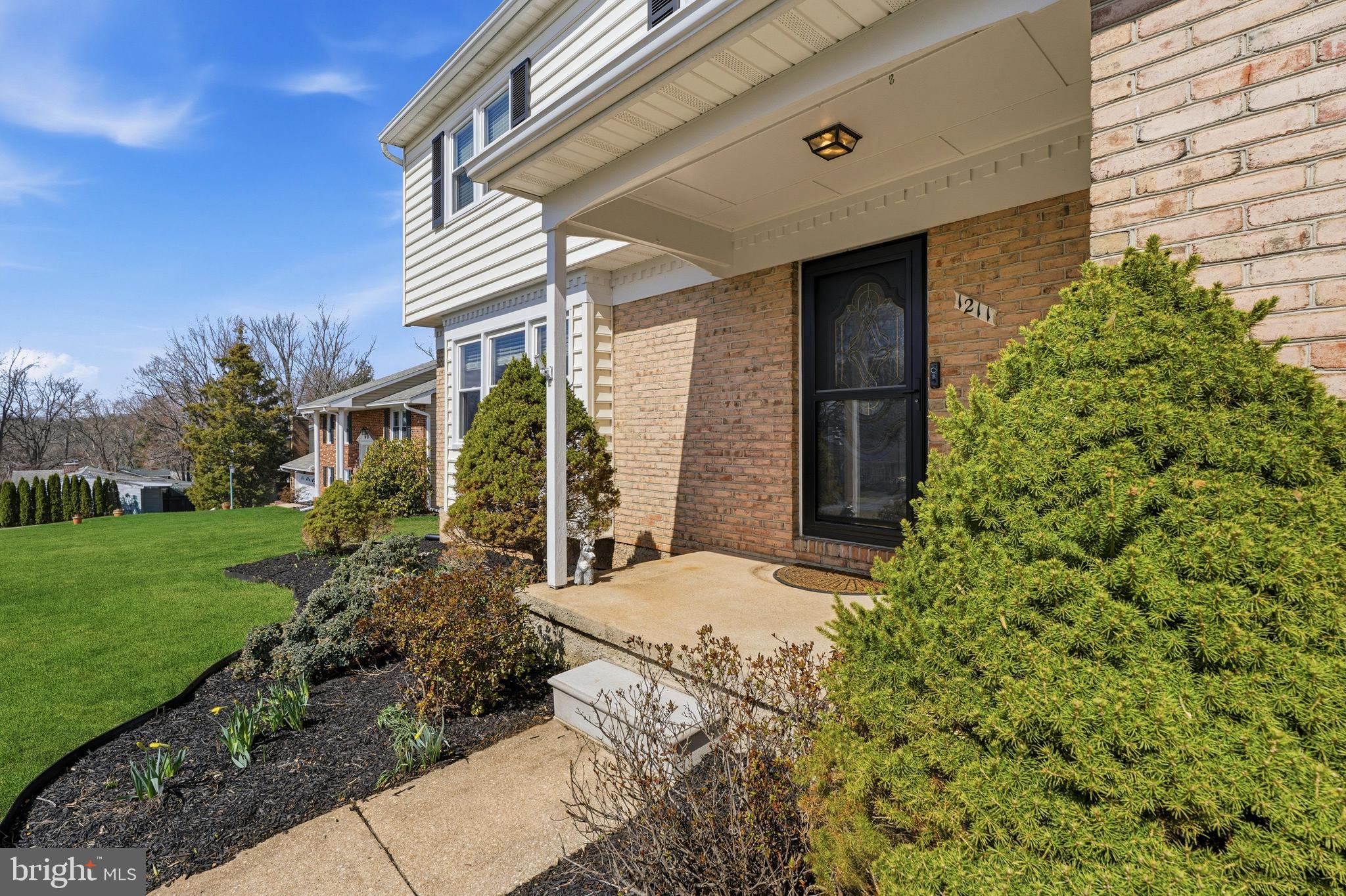 1211 GRAFTON SHOP ROAD