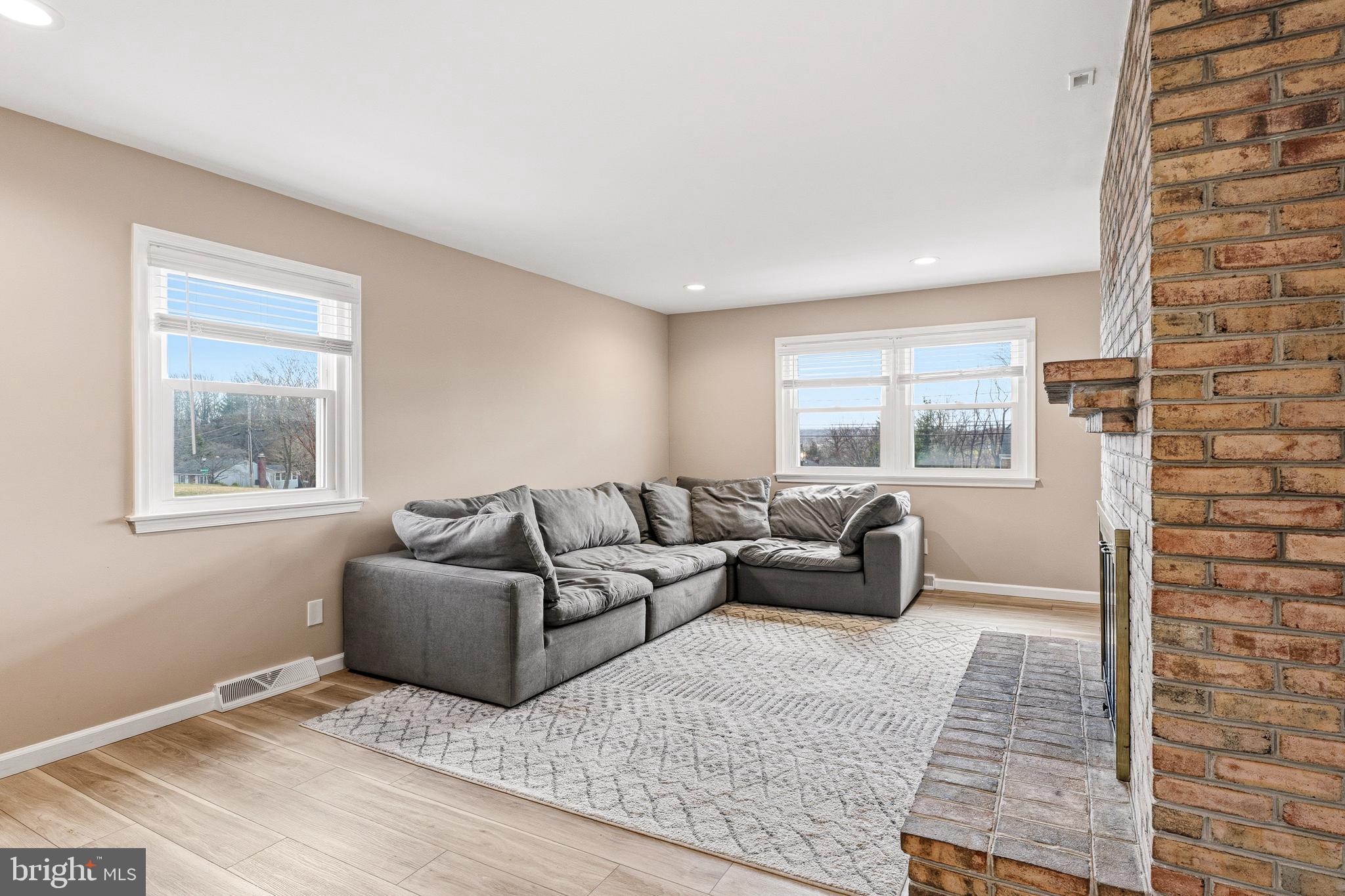 VALE HILLS - Residential