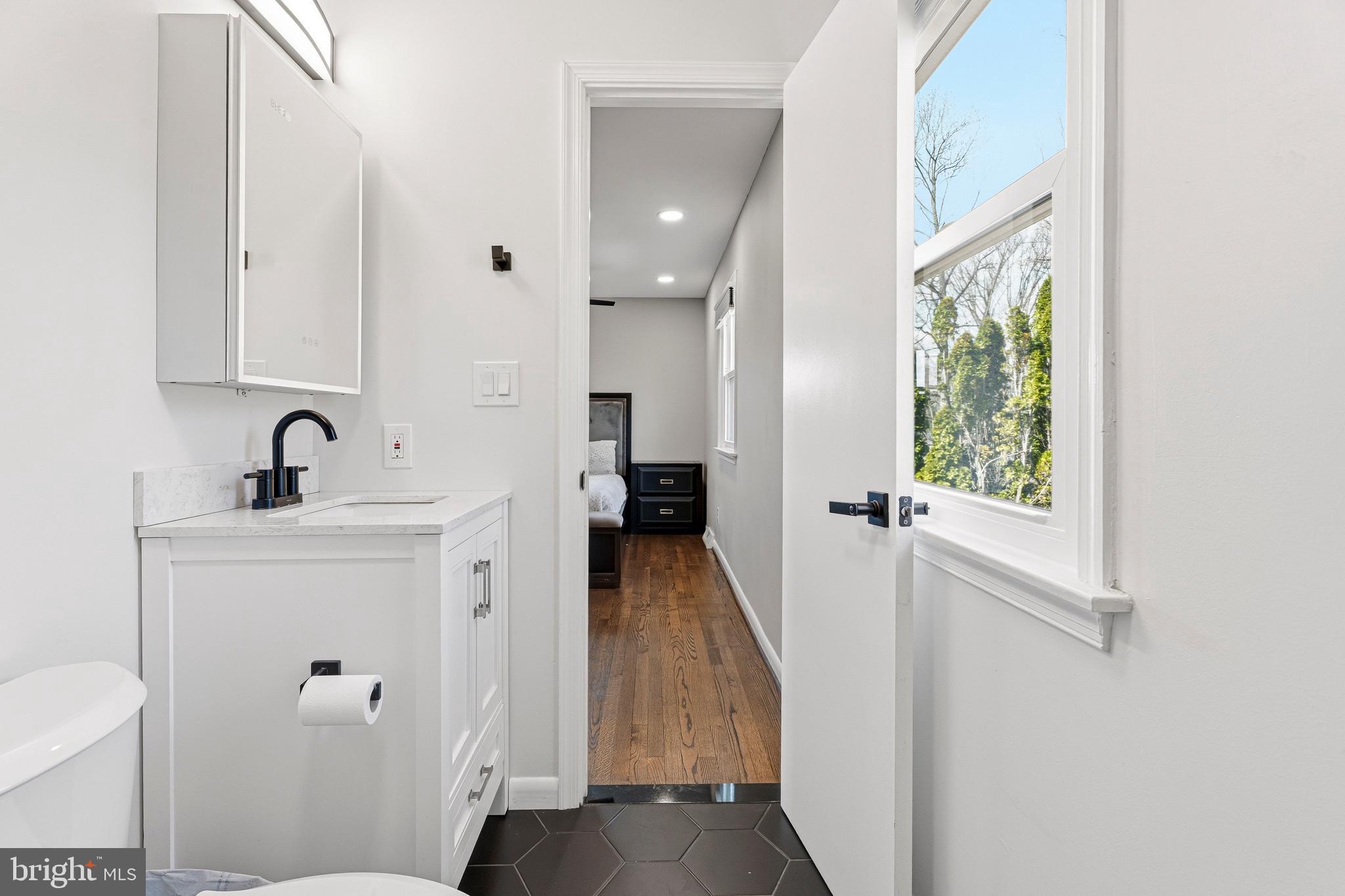 VALE HILLS - Residential