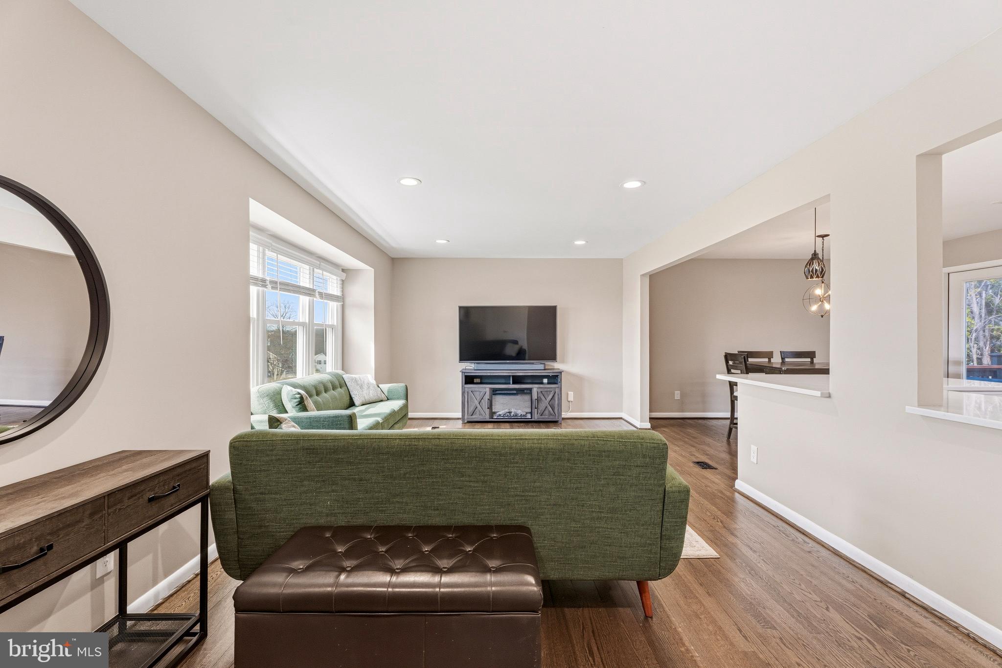 VALE HILLS - Residential