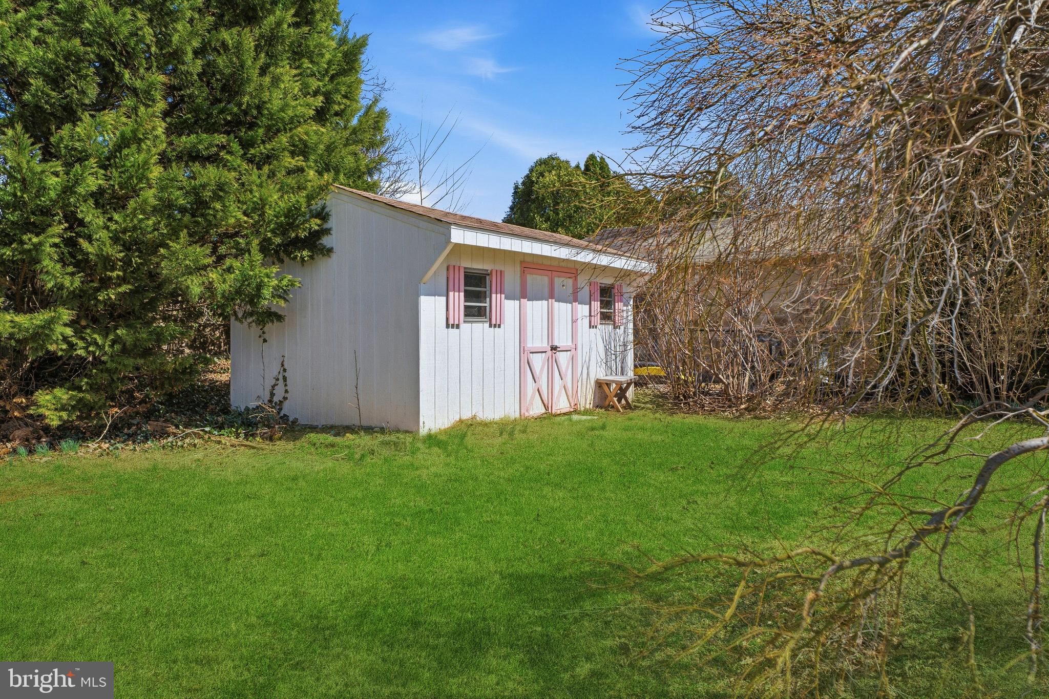 VALE HILLS - Residential