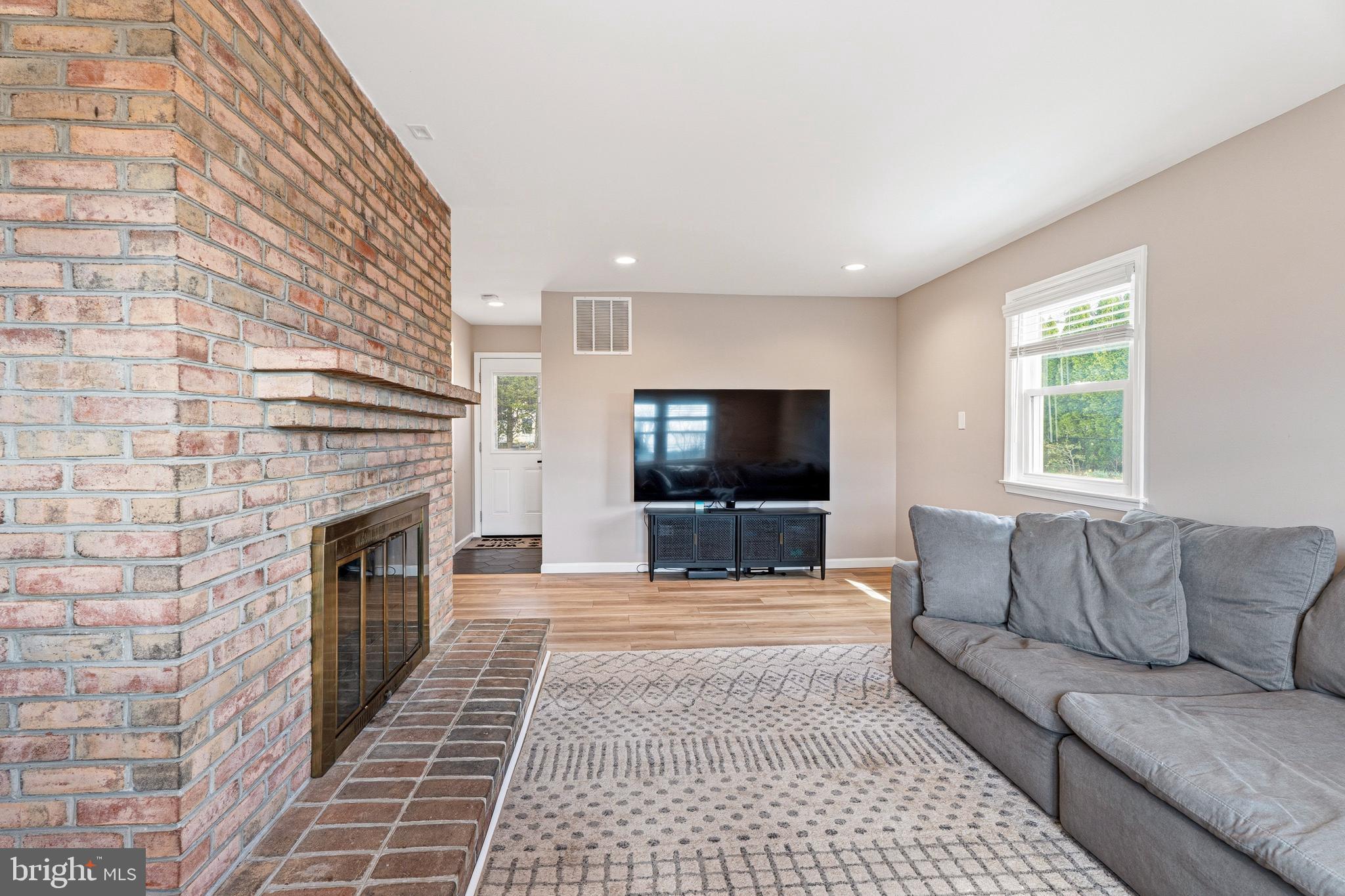 VALE HILLS - Residential