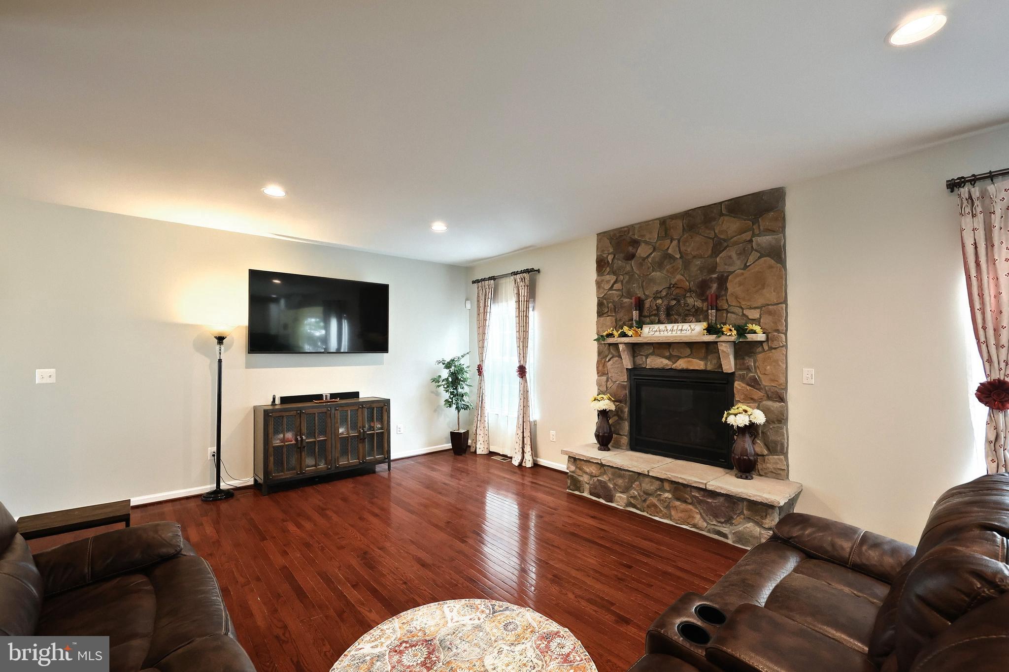 HIGH POINTE NORTH - Residential