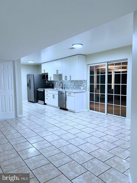 8186 PAPER BIRCH DRIVE LORTON VA 22079