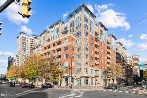 Photo of 820 N Pollard Street #410, ARLINGTON, VA 22203 (MLS # VAAR2079888)