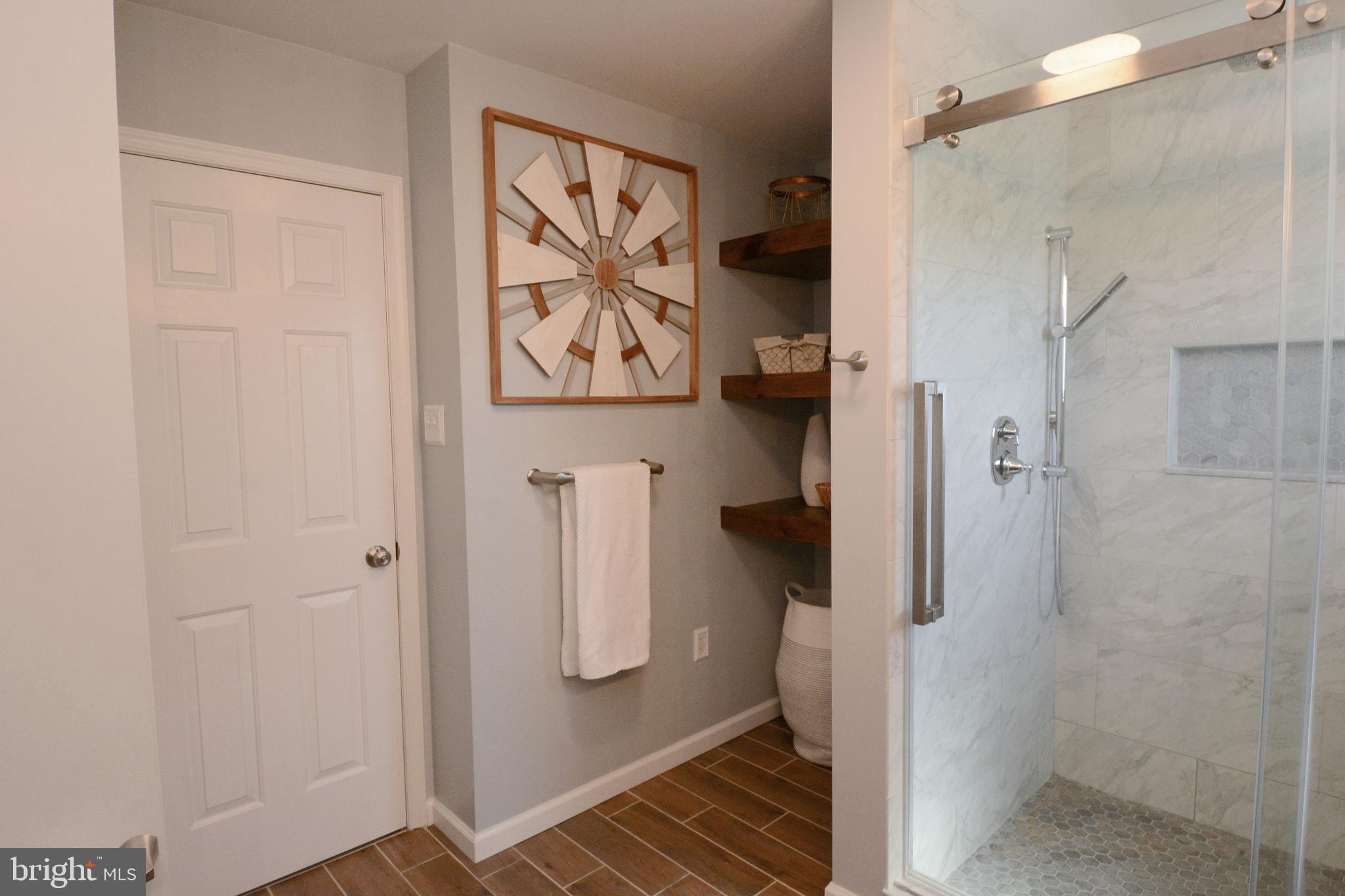 VALLEY VIEW ESTS - Residential