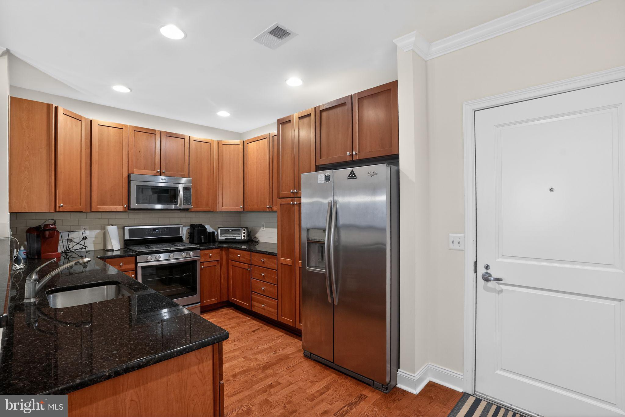 700 COMMODORE COURT 2705