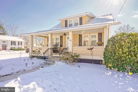 Photo of 200 Lake Avenue, GLENDORA, NJ 08029 (MLS # NJCD2109488)