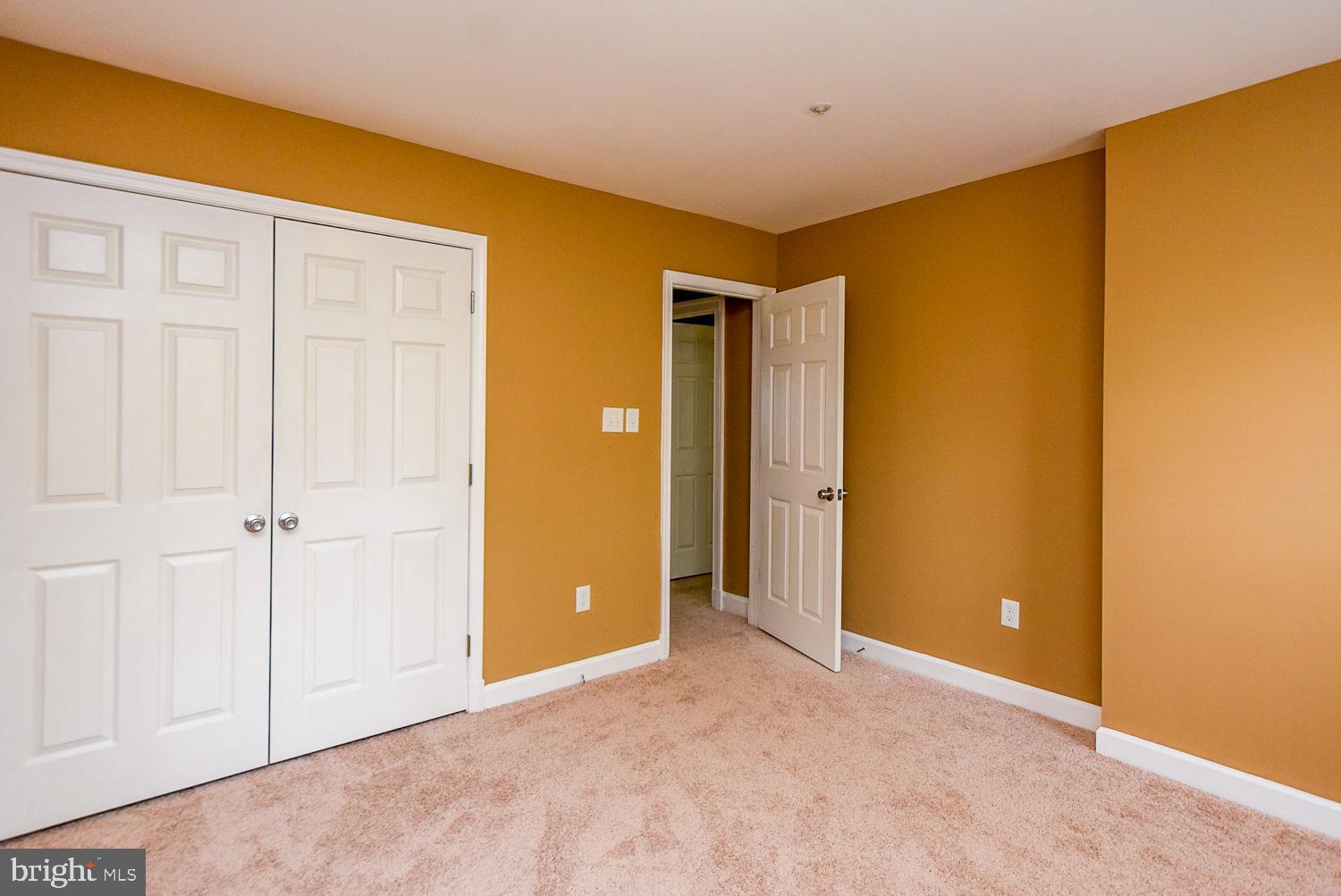 WOODMORE - Residential Lease