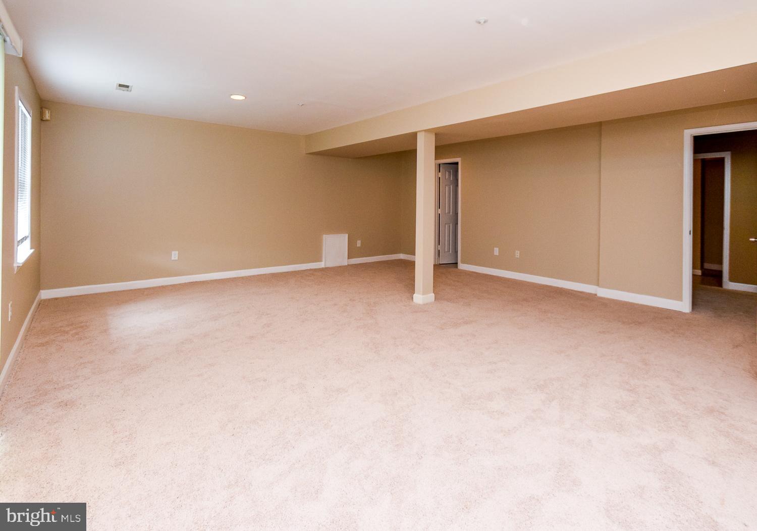 WOODMORE - Residential Lease