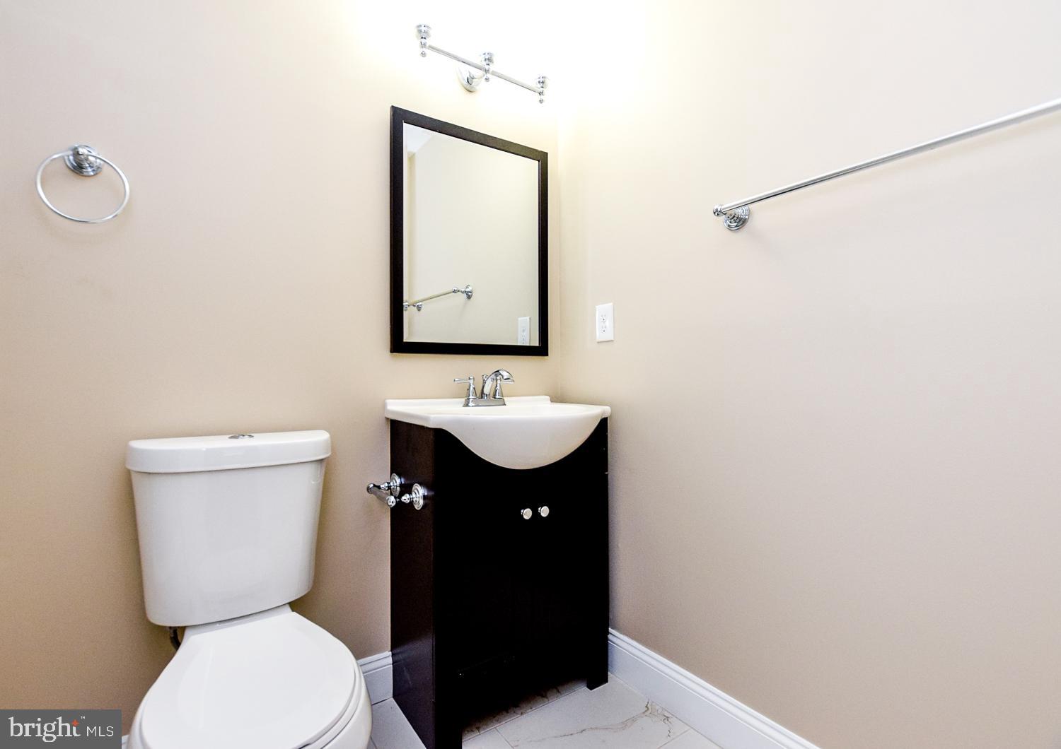 WOODMORE - Residential Lease