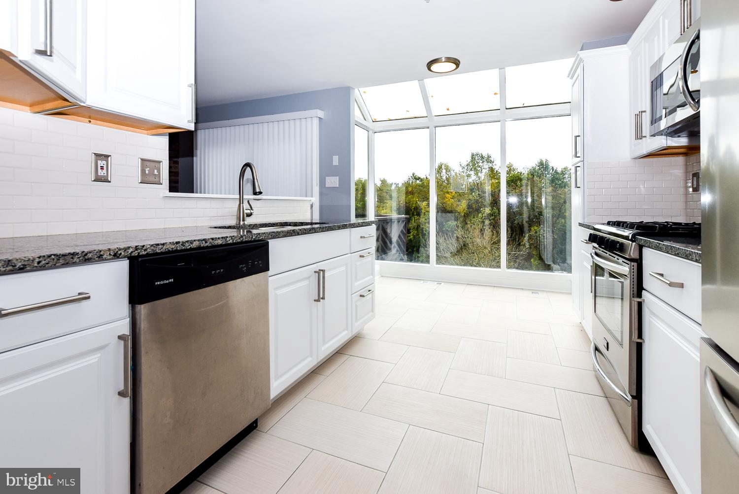 WOODMORE - Residential Lease