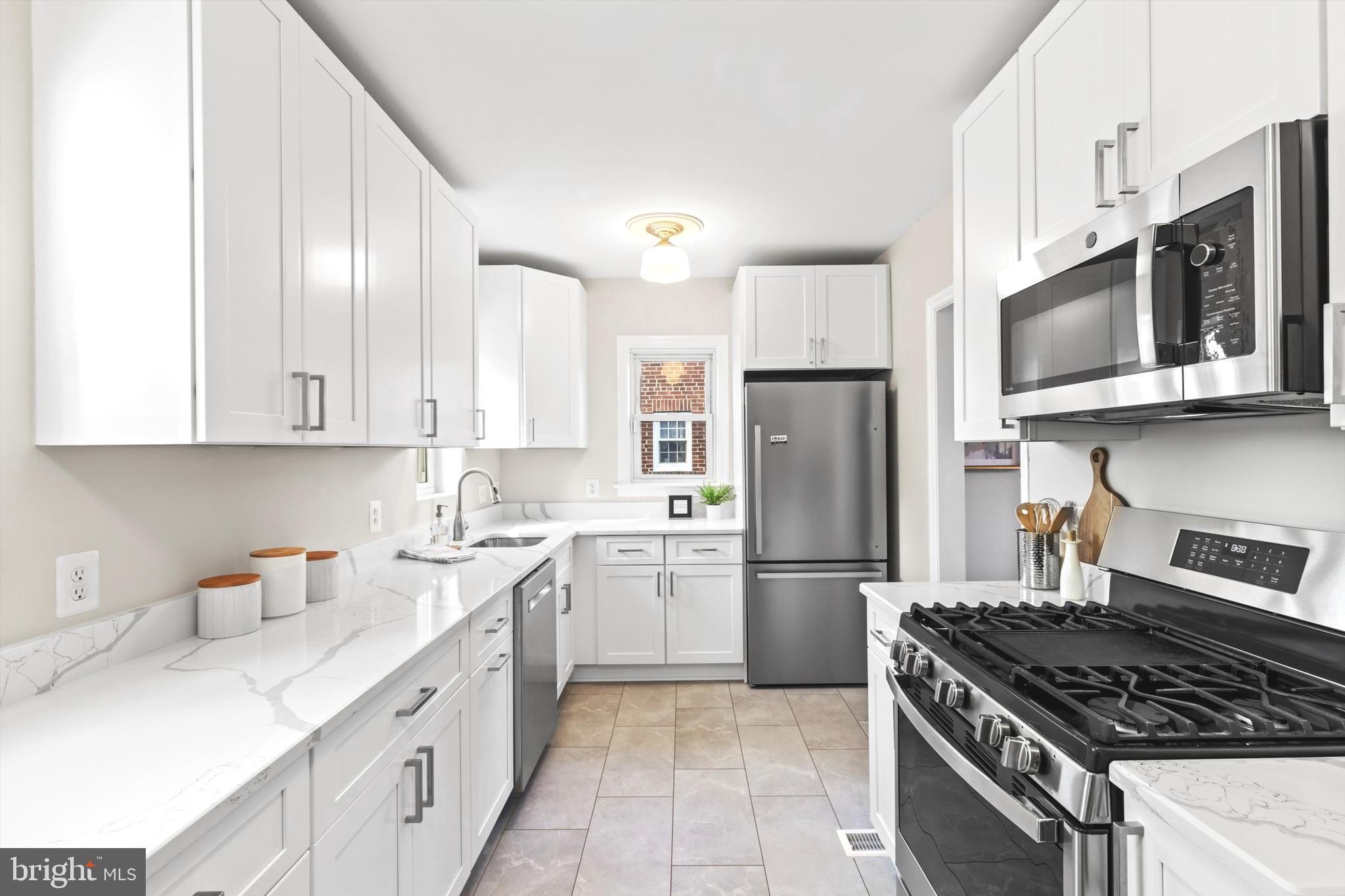 6118 SLIGO MILL ROAD NE