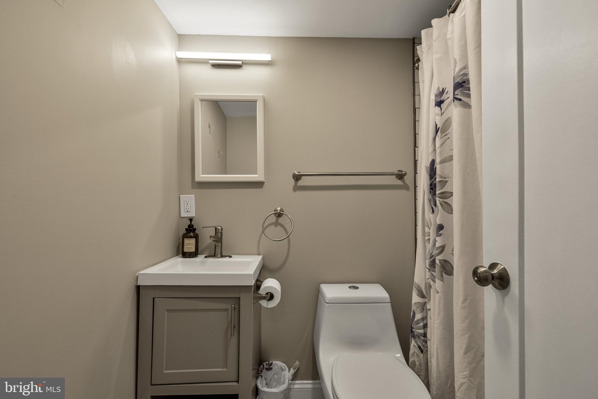 PT ROCKVILLE TWN RES 1 - Residential