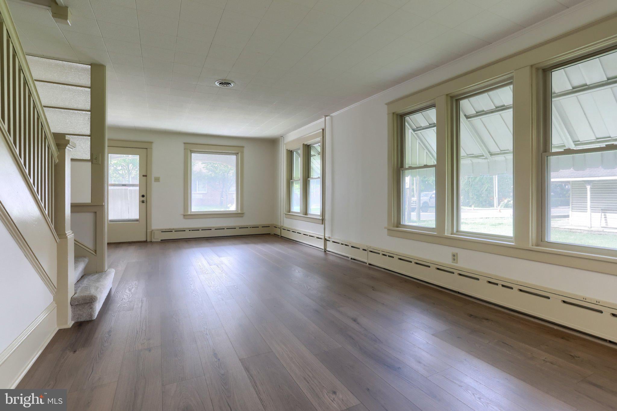 2881 HORSESHOE PIKE