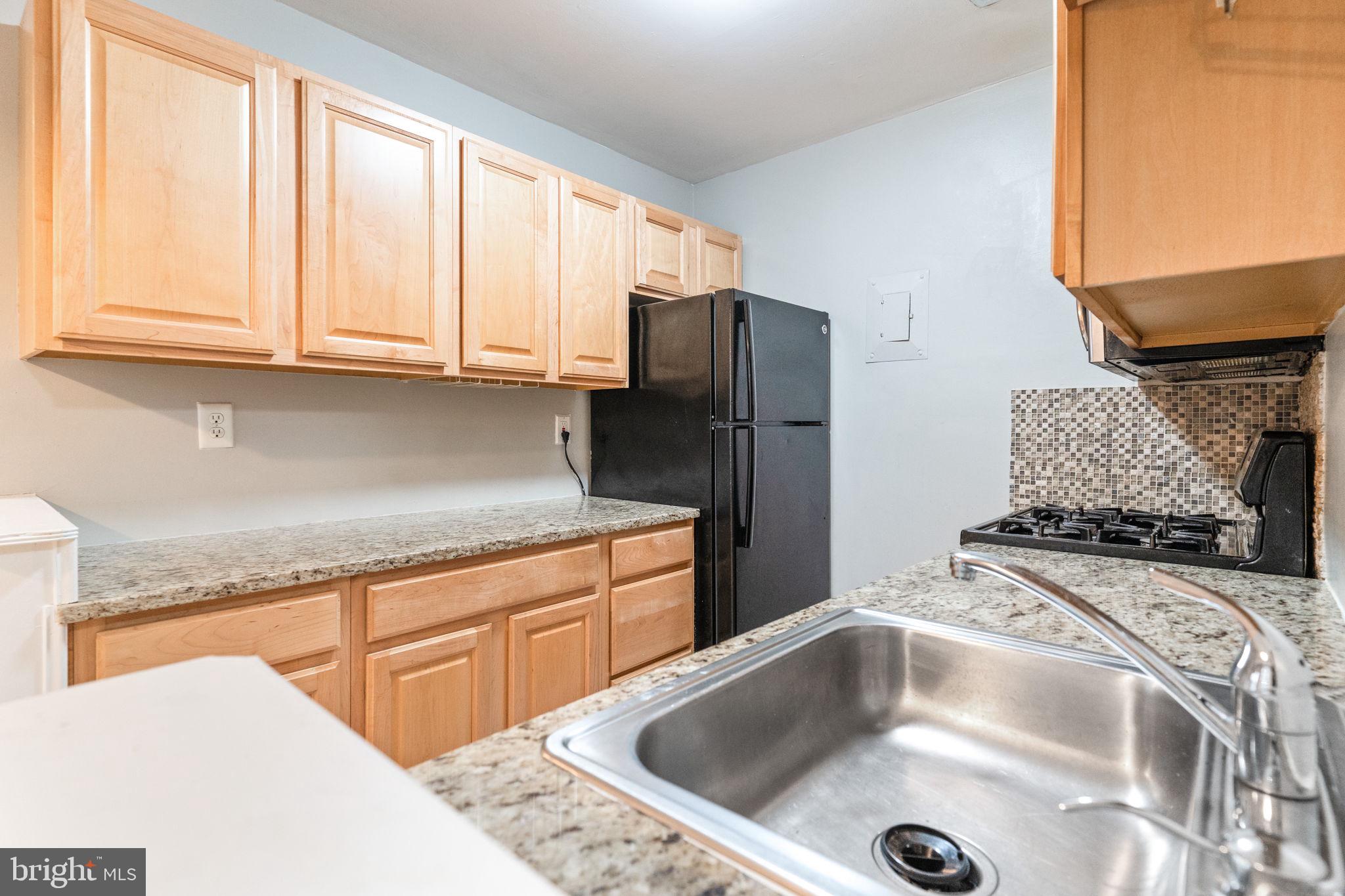 CARROLLAN GARDENS - Residential Lease