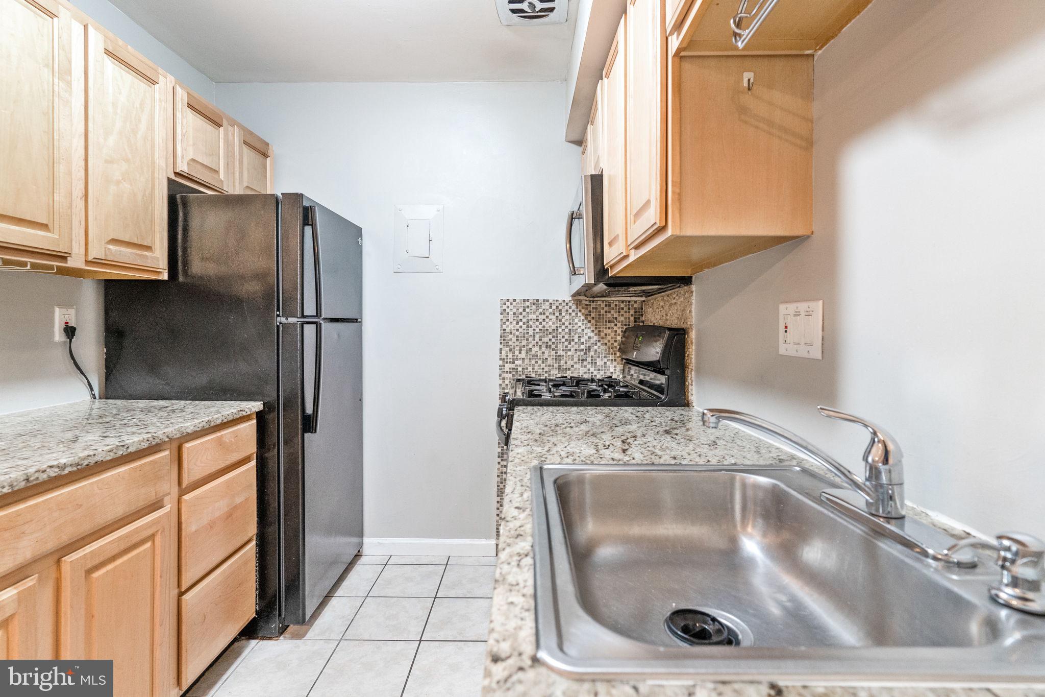 CARROLLAN GARDENS - Residential Lease