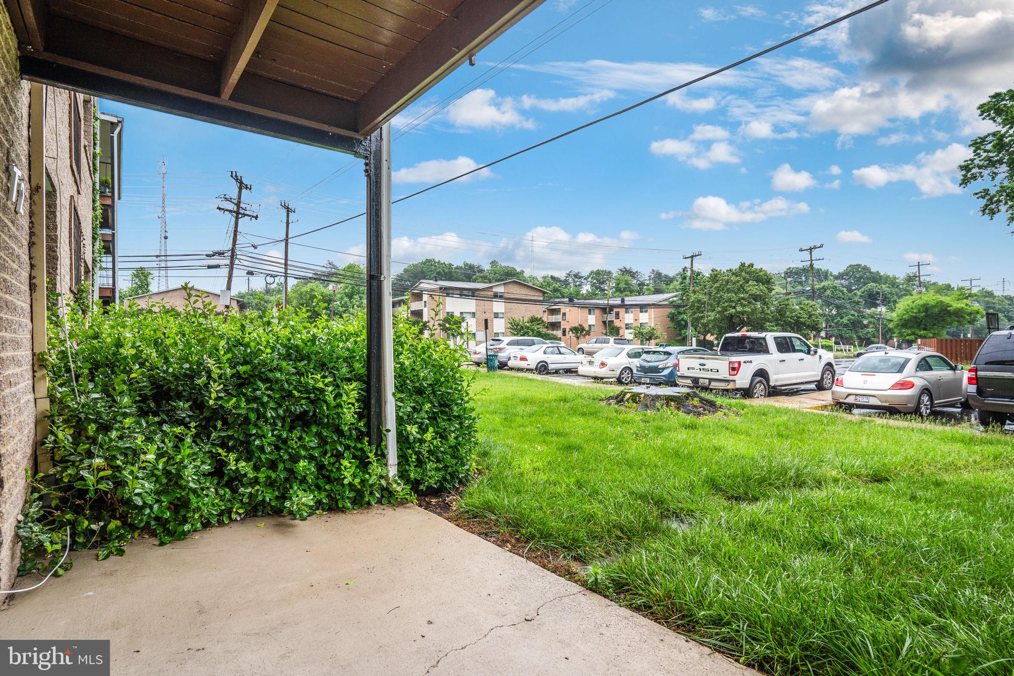 CARROLLAN GARDENS - Residential Lease