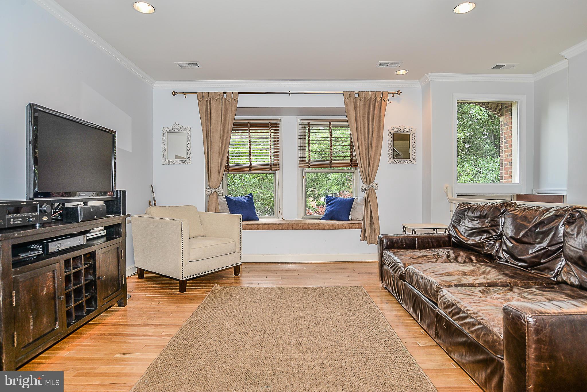 PENDERBROOK - Residential