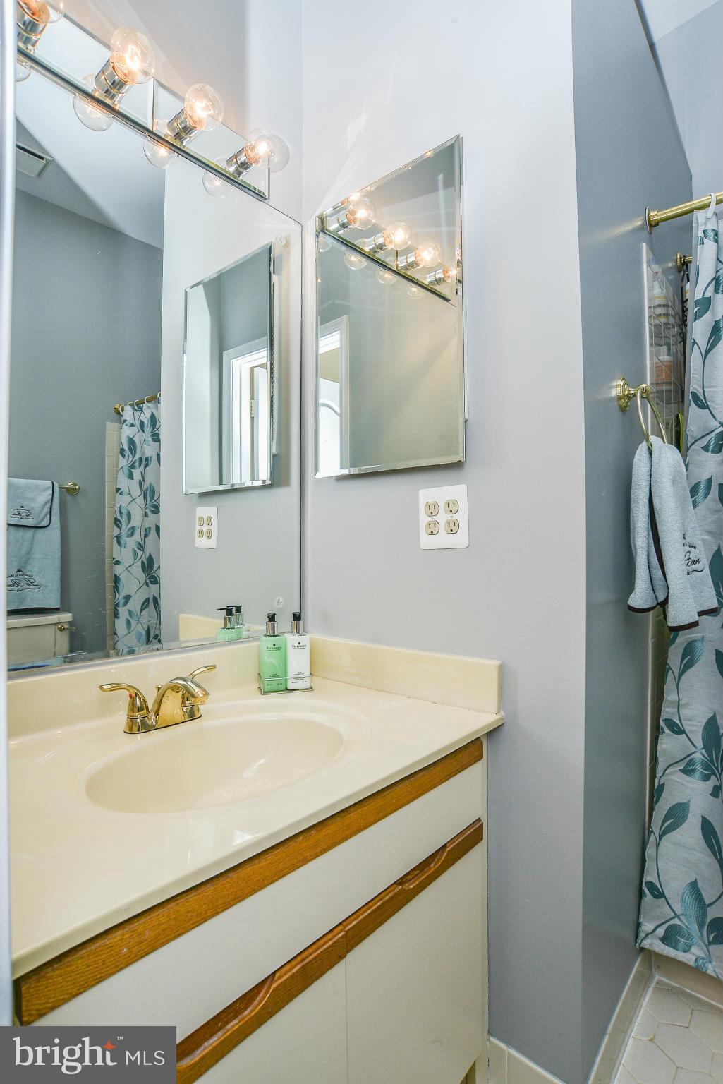 PENDERBROOK - Residential