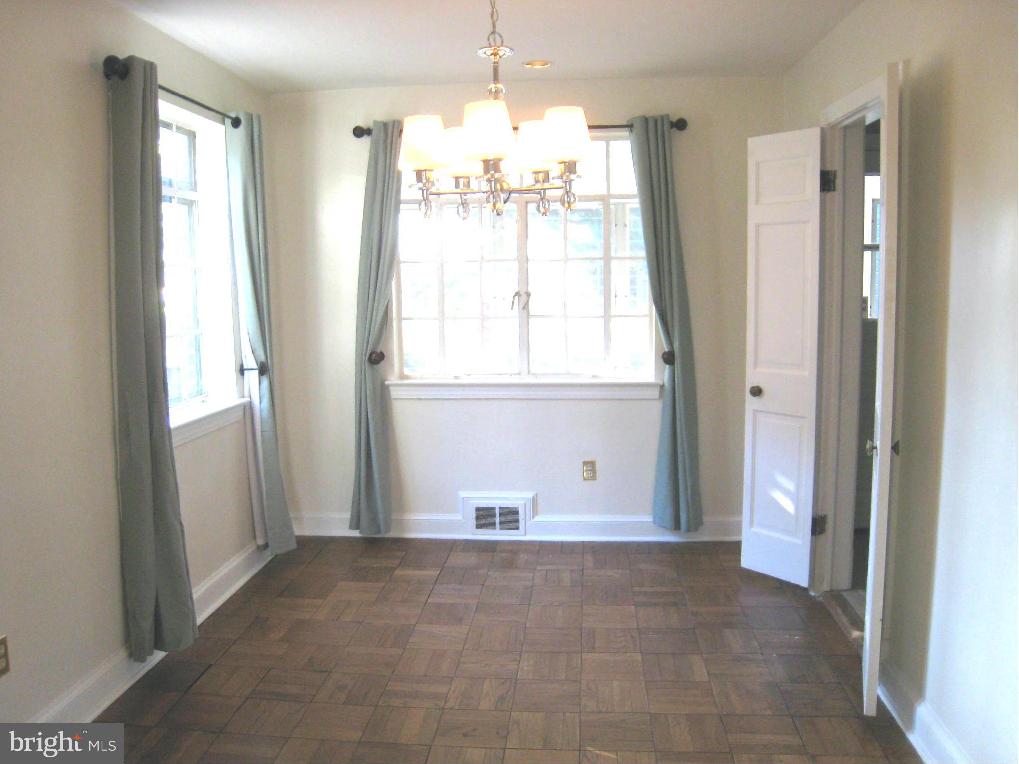 OLD TOWN - Residential Lease