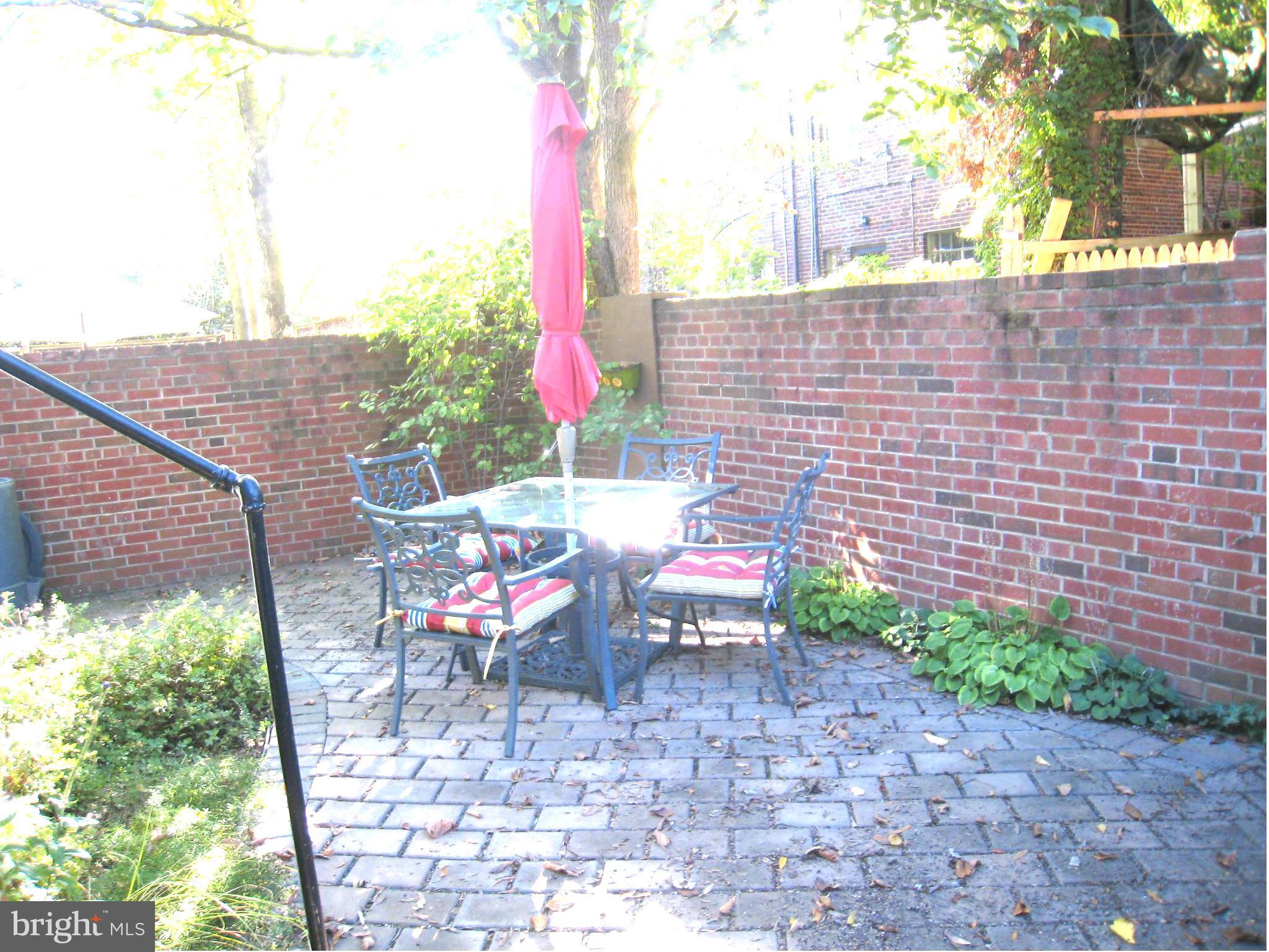 OLD TOWN - Residential Lease